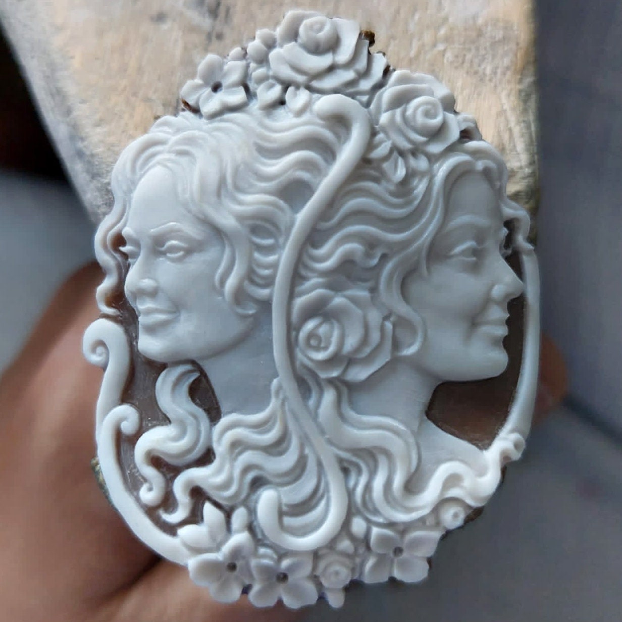 Personalised cameo, portrait cameo, cameo necklace, custom necklace, anniversary, made in Italy, personalised handmade gift, wedding, bridal