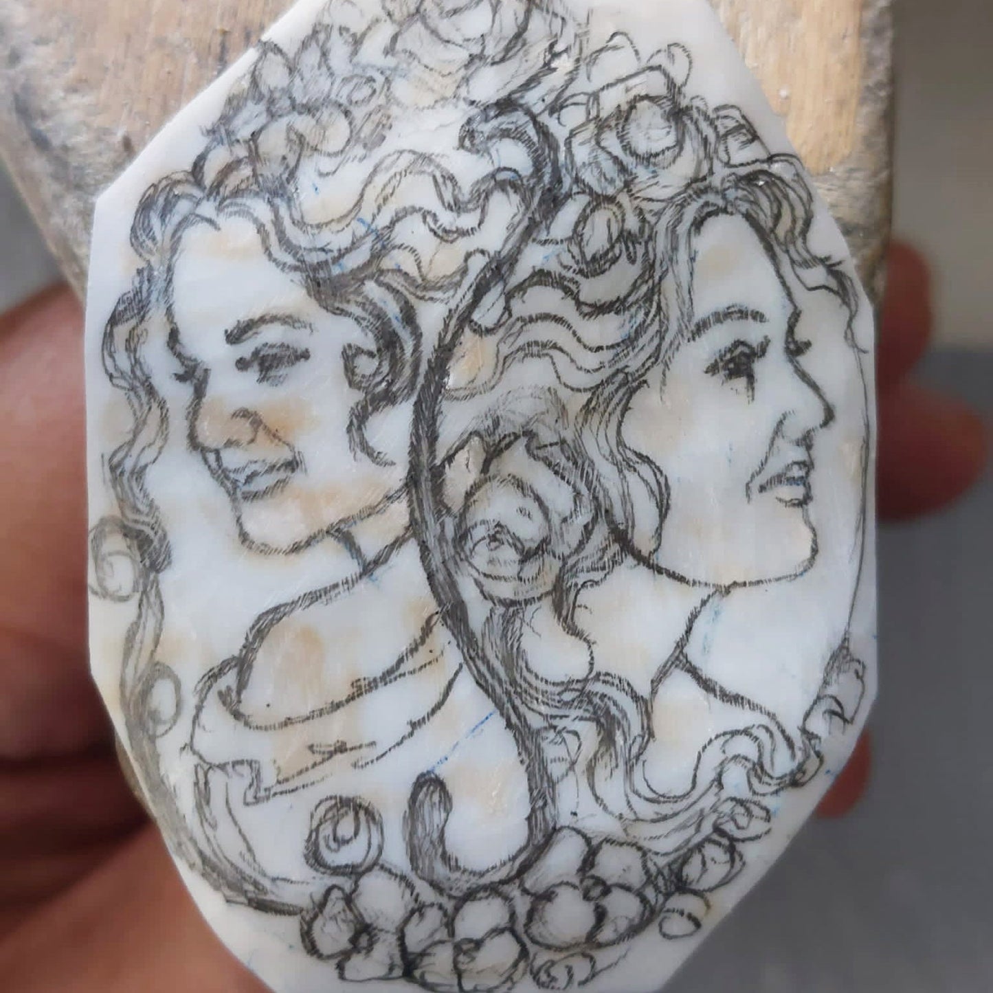 Personalised cameo, portrait cameo, cameo necklace, custom necklace, anniversary, made in Italy, personalised handmade gift, wedding, bridal