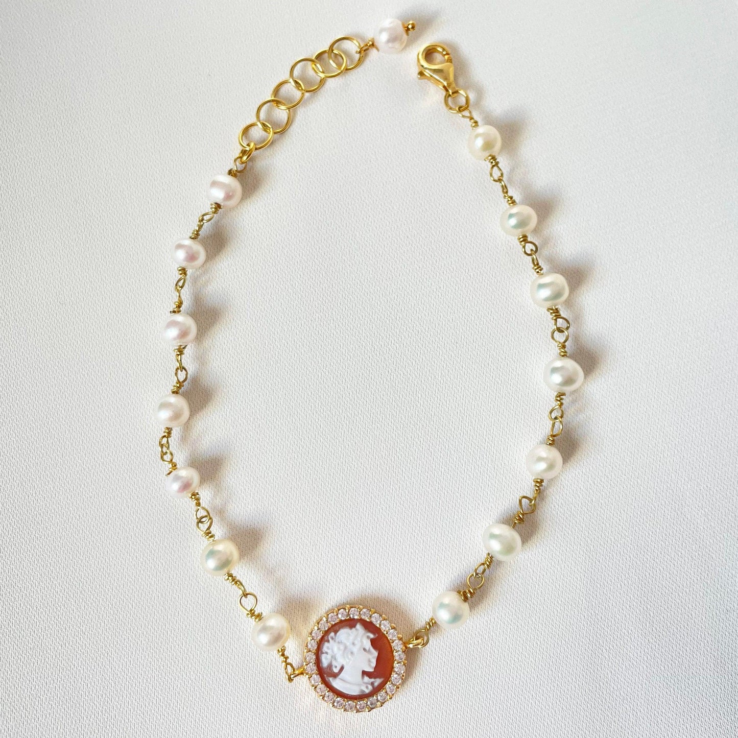 Joanne Cameo pearl set