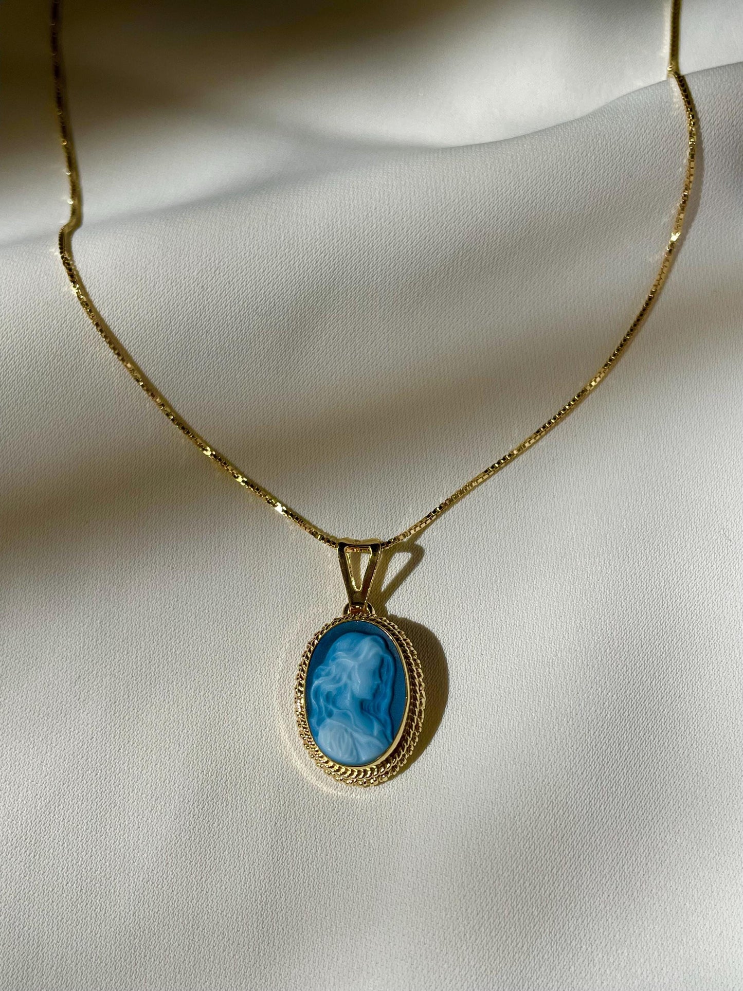 Cameo necklace, memorable gift, made in Italy, waterproof jewelry, unique handmade jewelry, blue cameo, 18k gold necklace, gift for her, mom