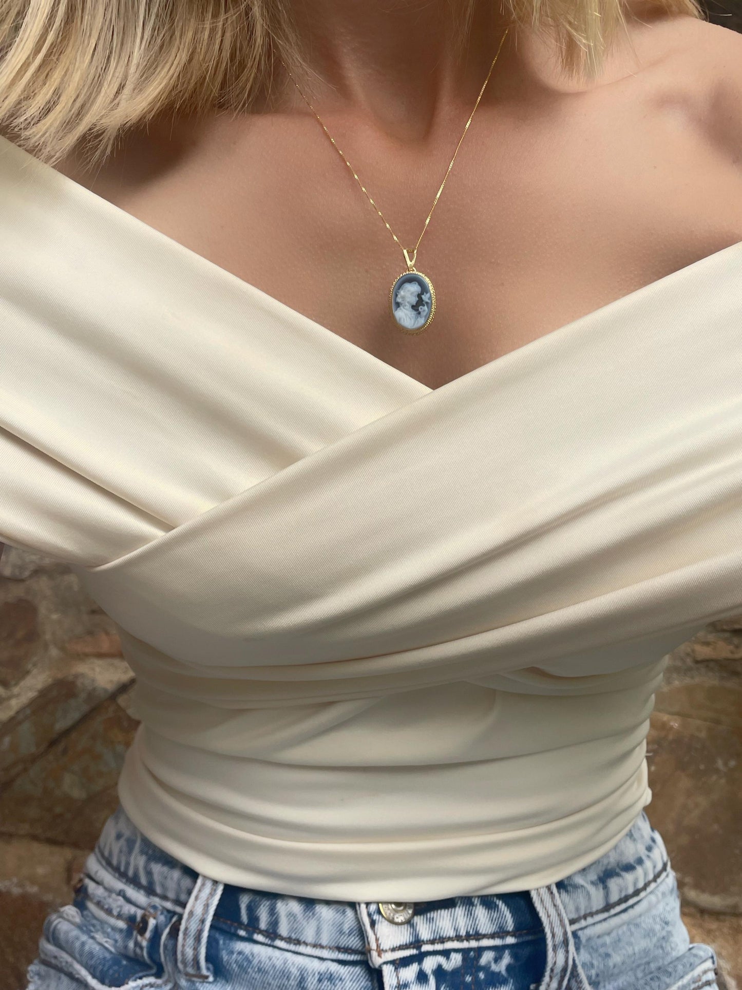 SARI NECKLACE -LADY & BIRD-