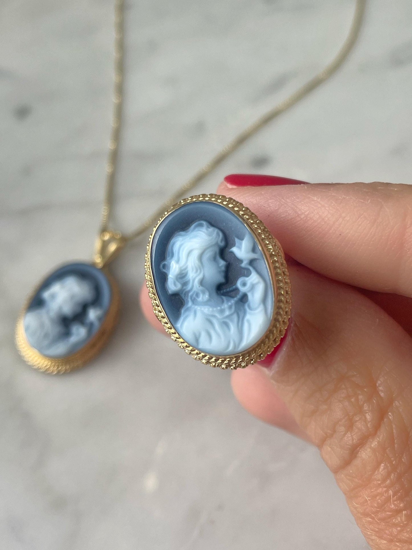 SARI NECKLACE -LADY & BIRD-