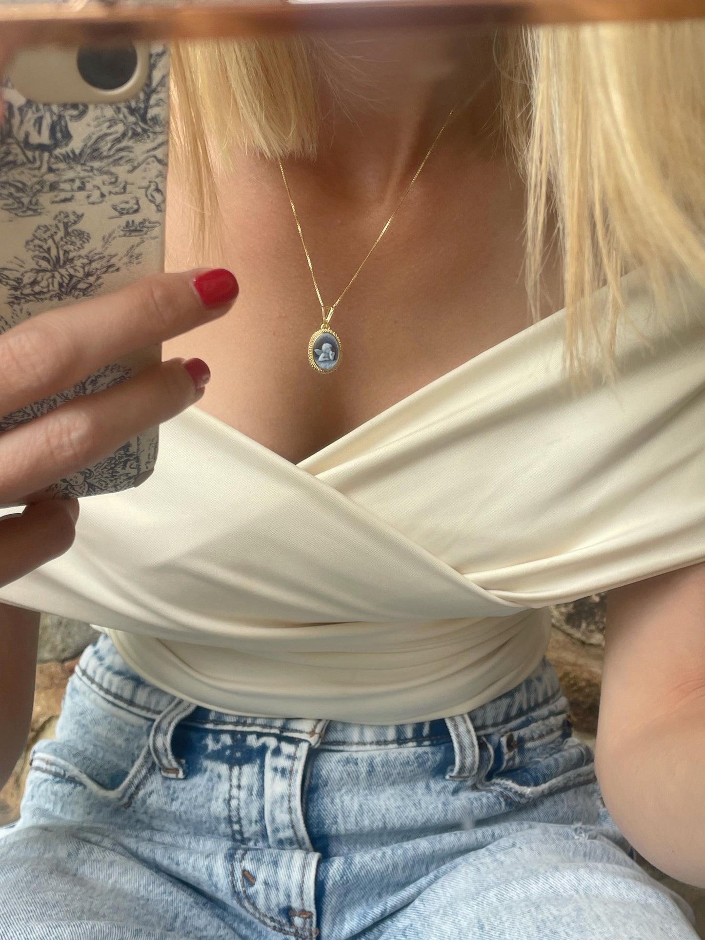 Angel cameo necklace