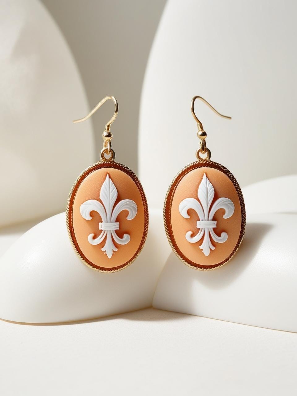Fleur de Lis earrings, cameo drop earrings, 18K gold earrings, anniversary gift, bridal jewelry, made in Italy, custom unique gift, camée