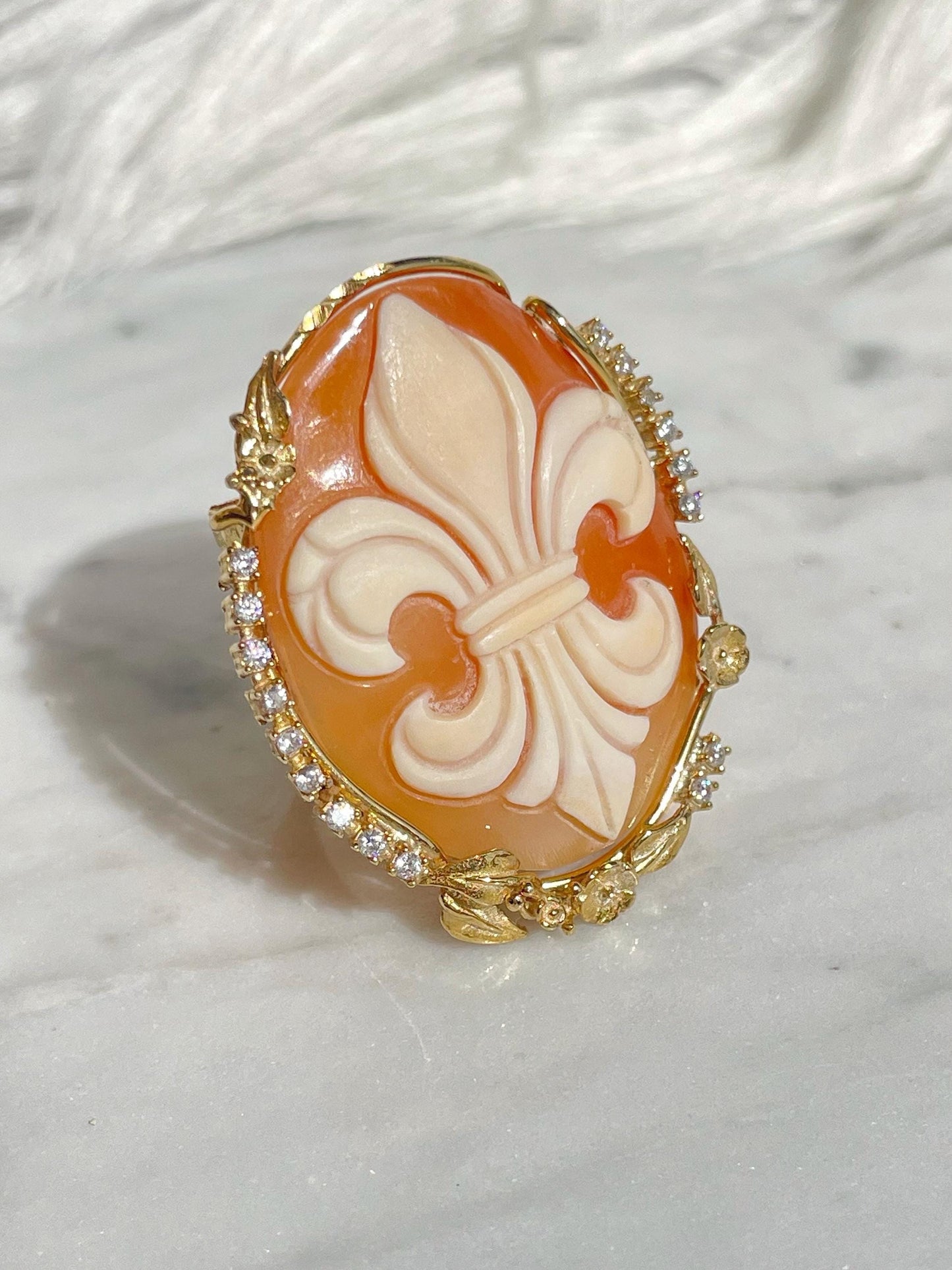 Noble Grace Cameo Ring | Milano Jewelry Week 2025