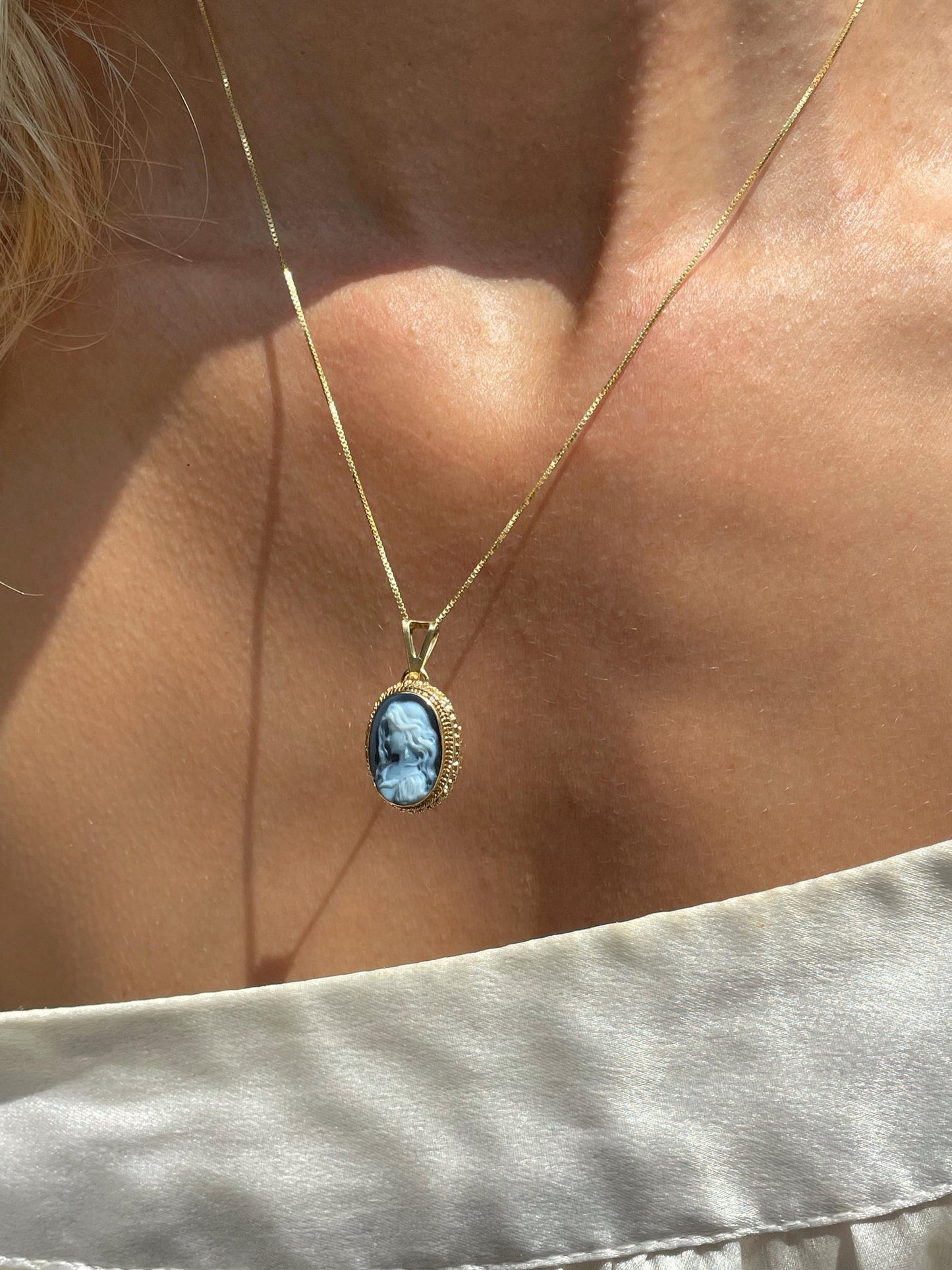 Cameo necklace, memorable gift, made in Italy, waterproof jewelry, unique handmade jewelry, blue cameo, 18k gold necklace, gift for her, mom