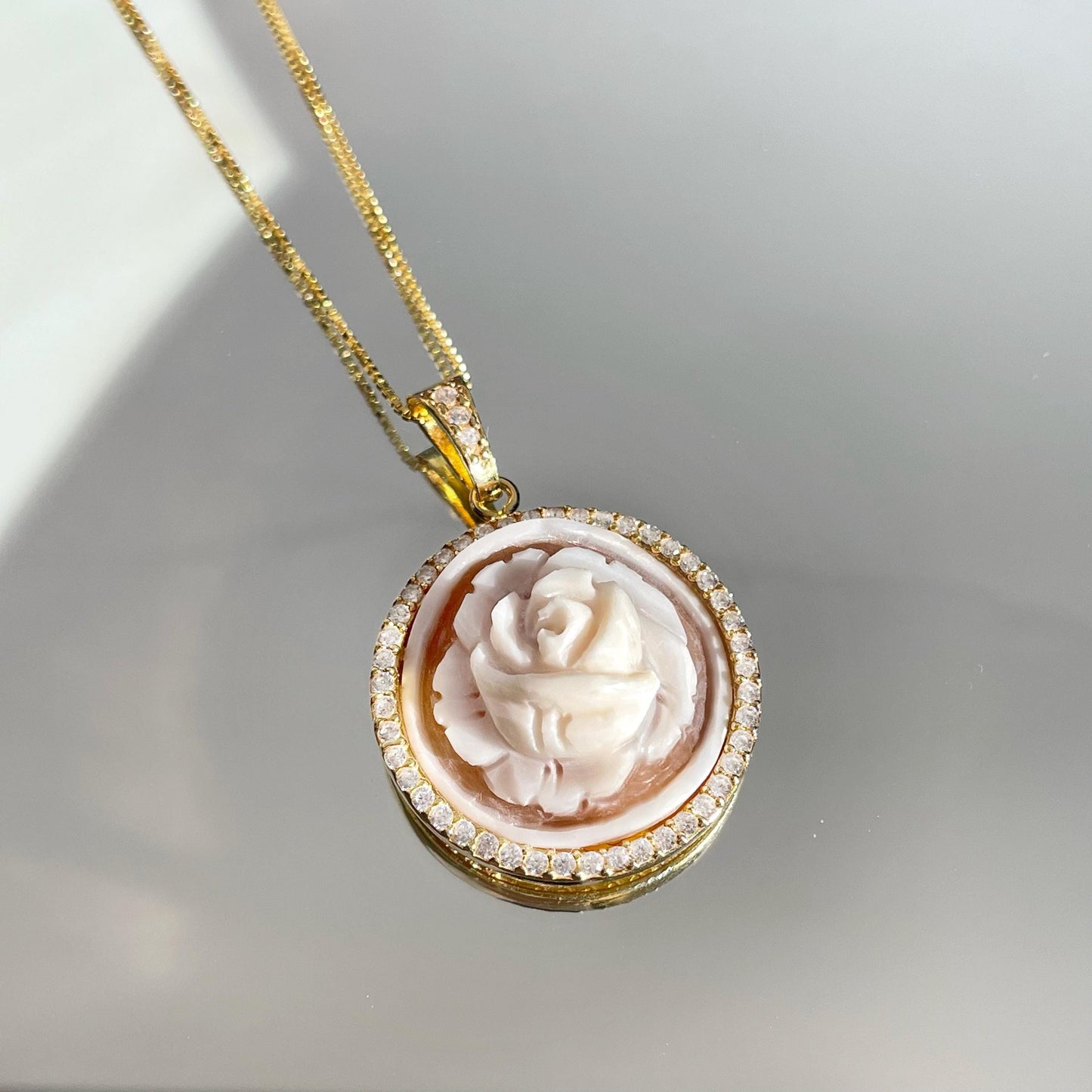 Floral Cameo necklace, 18K gold necklace, custom gift set for her, made in Italy, bridal jewellery, wedding gift, birth month flower, dainty