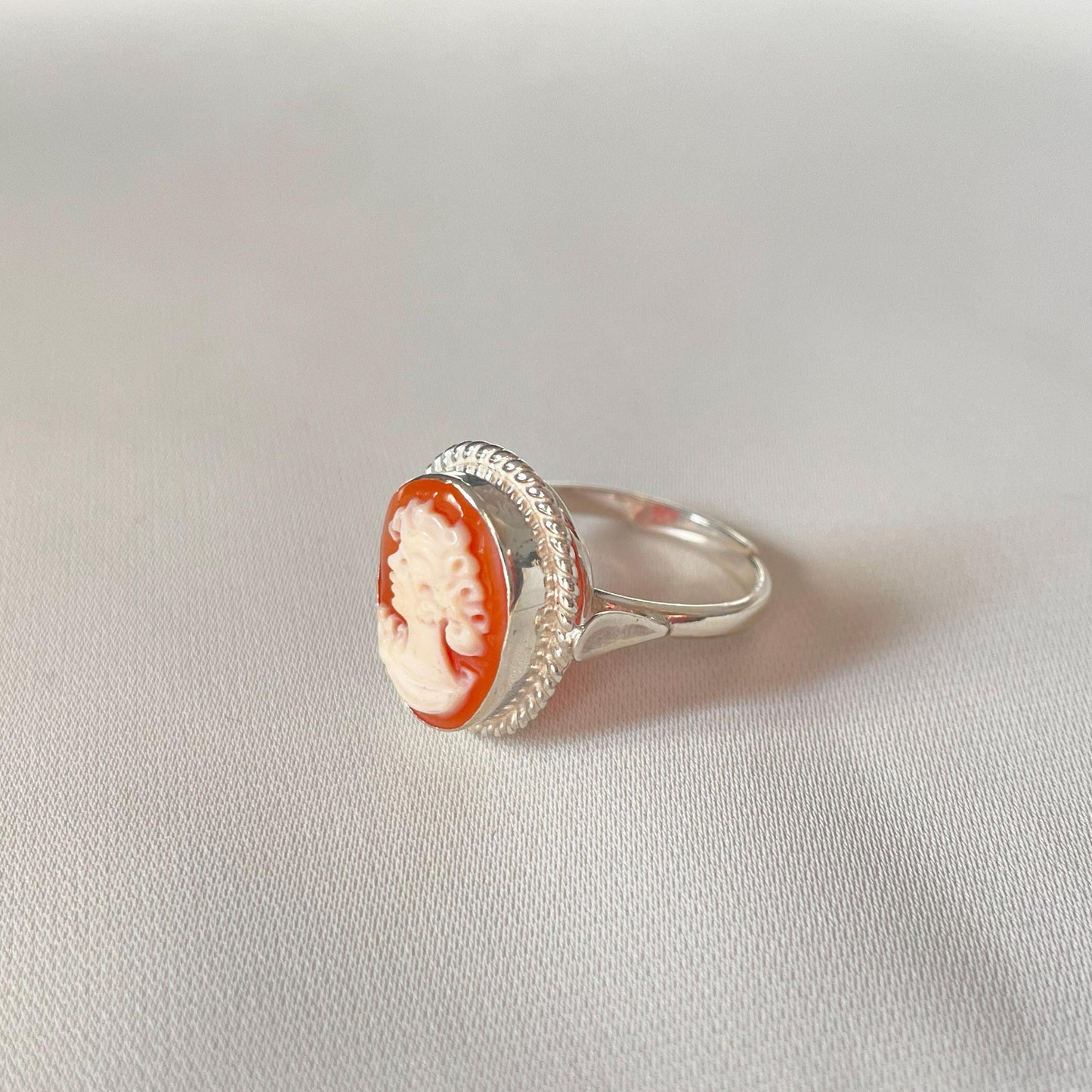 Cameo adjustable ring, Cameo Silver frame, handmade custom gift, midi ring, anniversary gift for her, made in Italy, mother jewelry, classic
