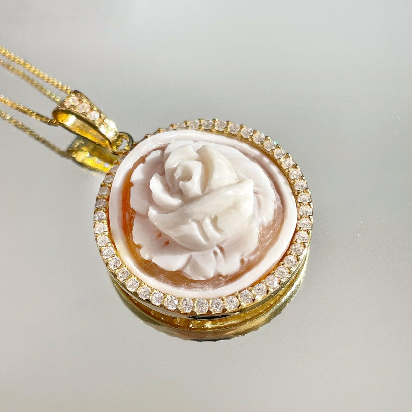Floral Cameo necklace, 18K gold necklace, custom gift set for her, made in Italy, bridal jewellery, wedding gift, birth month flower, dainty