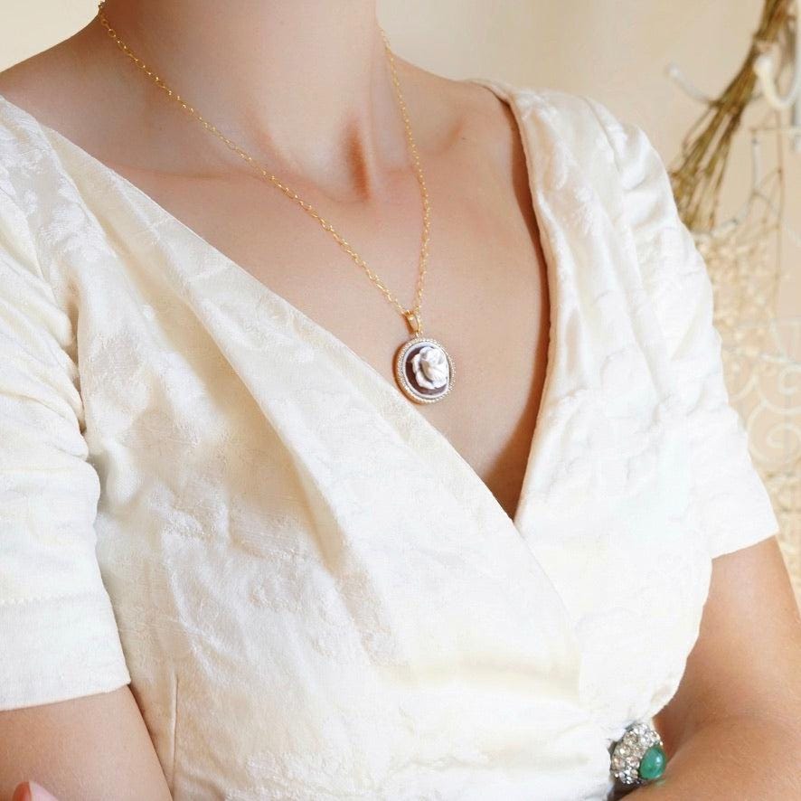 Floral Cameo necklace, 18K gold necklace, custom gift set for her, made in Italy, bridal jewellery, wedding gift, birth month flower, dainty