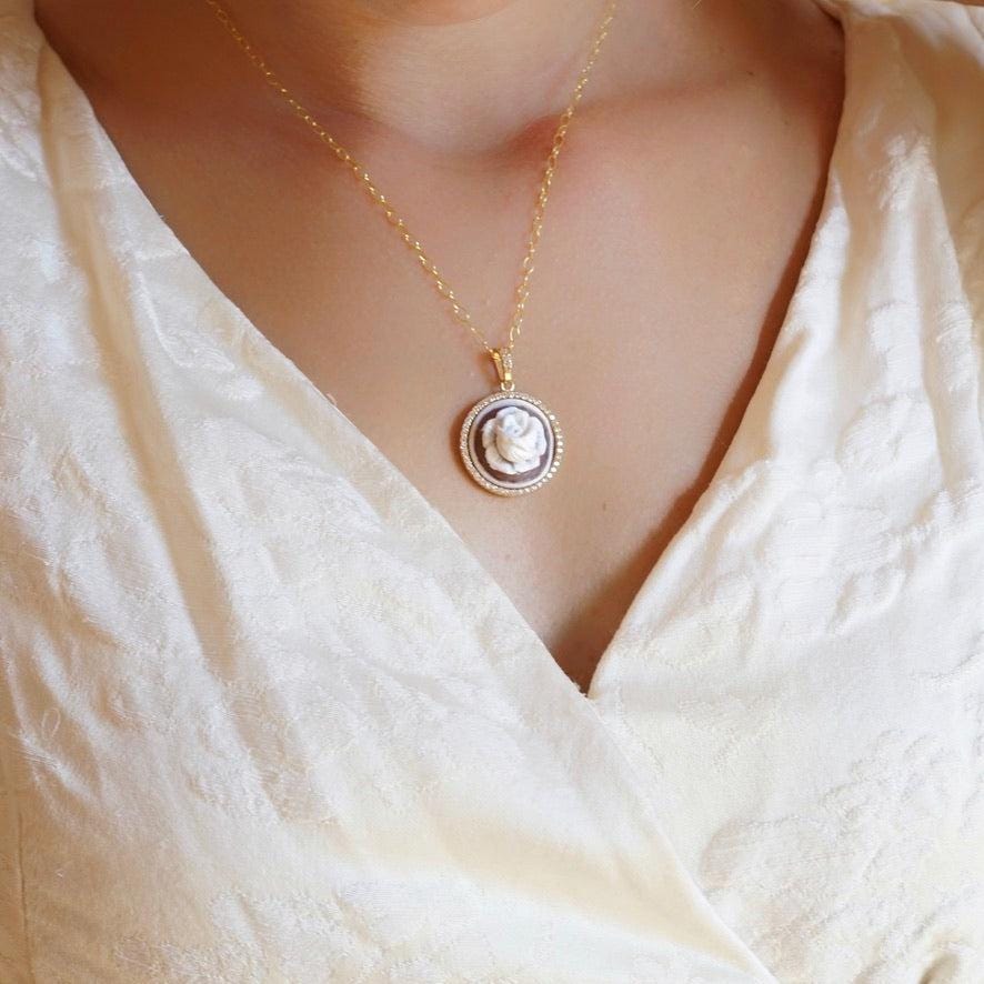 Floral Cameo necklace, 18K gold necklace, custom gift set for her, made in Italy, bridal jewellery, wedding gift, birth month flower, dainty