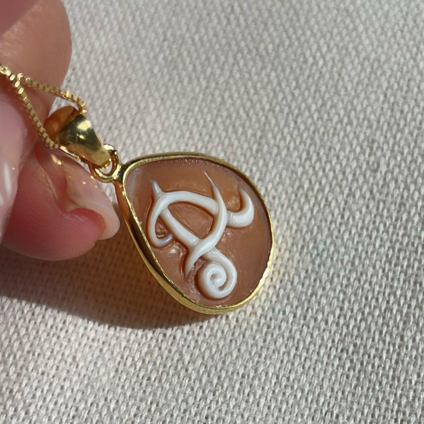 Letter J pendant, initials, cameo necklace, dainty, minimalistic golden necklace, shell cameo, minimalist jewelry, wedding gift, anniversary