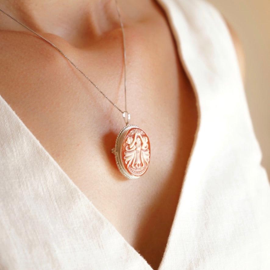 The Three Graces Cameo necklace, silver sterling, Victorian vintage jewelry, made in Italy, cameo Brooch, unique wedding gift, Italian cameo