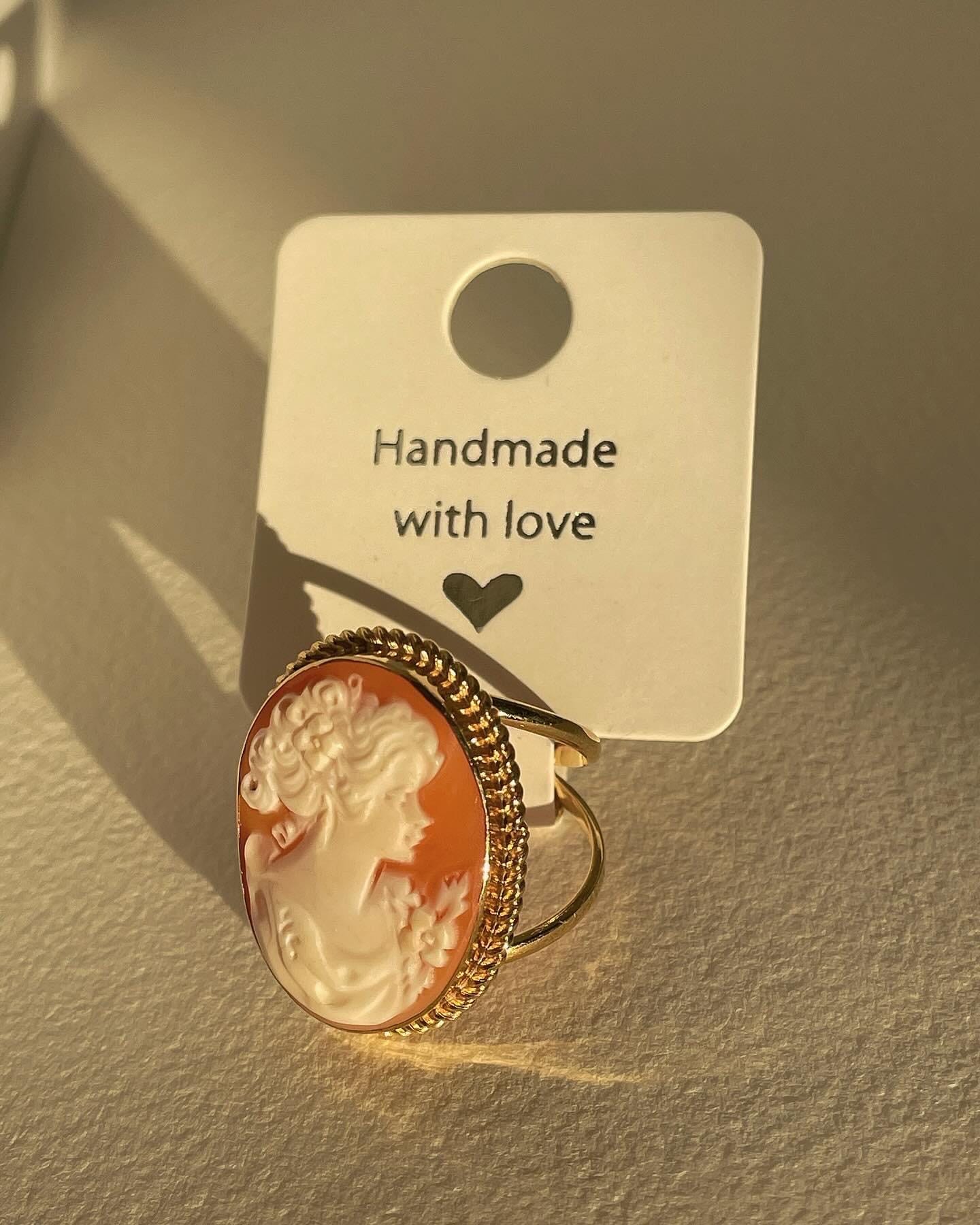 Classic Cameo set, 18K gold necklace, genuine cameo, handmade in Italy, sea shell cameo, wedding gift, jewelry set, daughter gift, mum gift