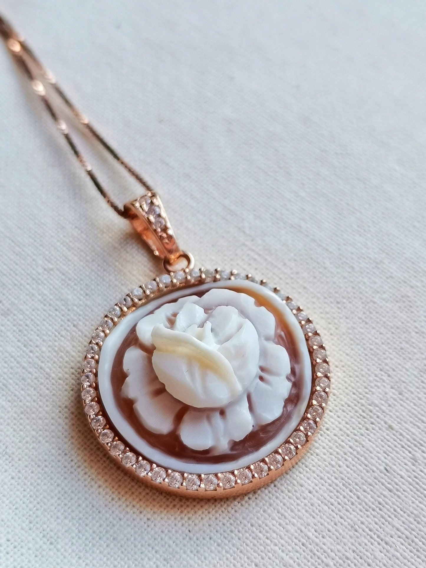 Cameo rose Necklace, handmade jewelry, rose gold cameo, unique wedding anniversary gift, made in Italy, rose pendant, cameo jewelry, mom