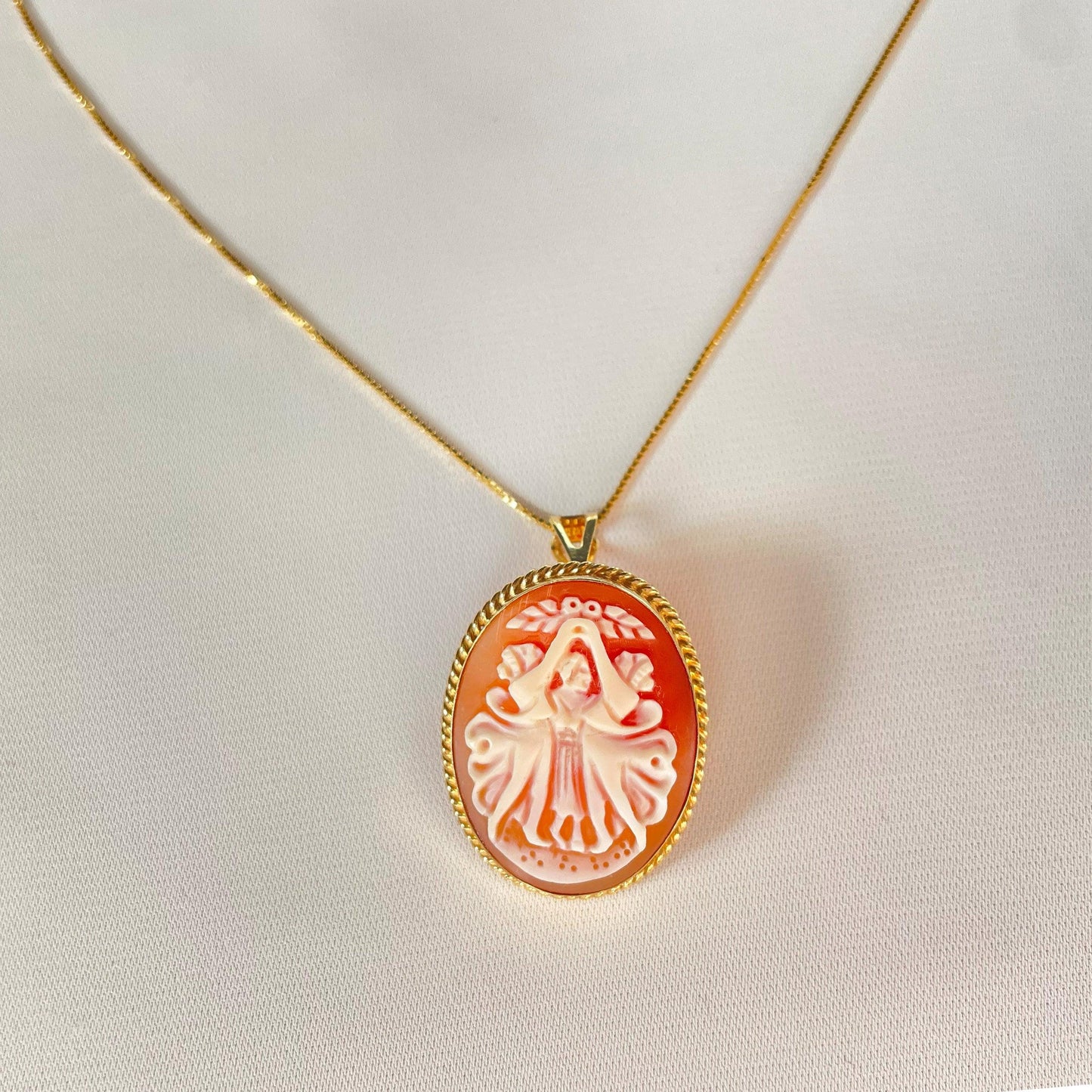 Cameo Jewelry, handmade gold necklace, unique wedding gift, made in Italy, three graces necklace, friendship necklace, Charites cameo, greek