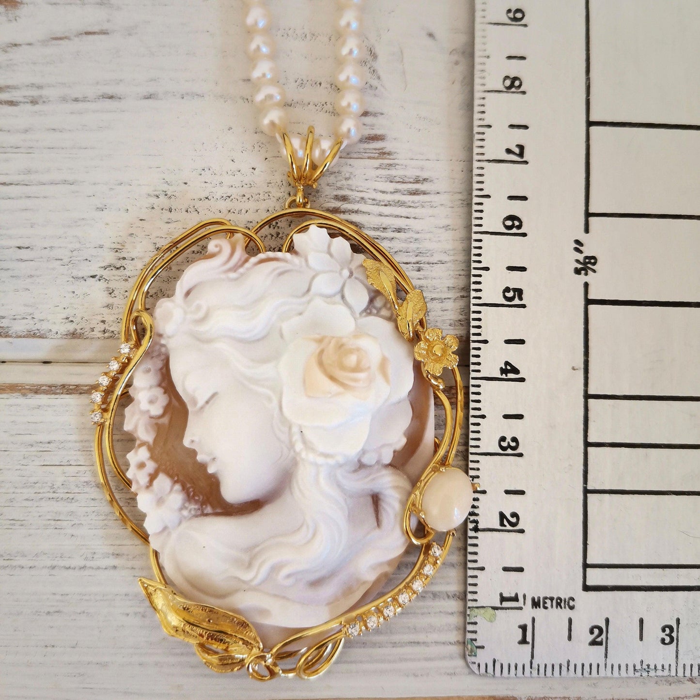 Genuine cameo necklace, medallion pendant, made in Italy, silver sterling 925, personalised gift for her, bridal, wedding jewelry, coral
