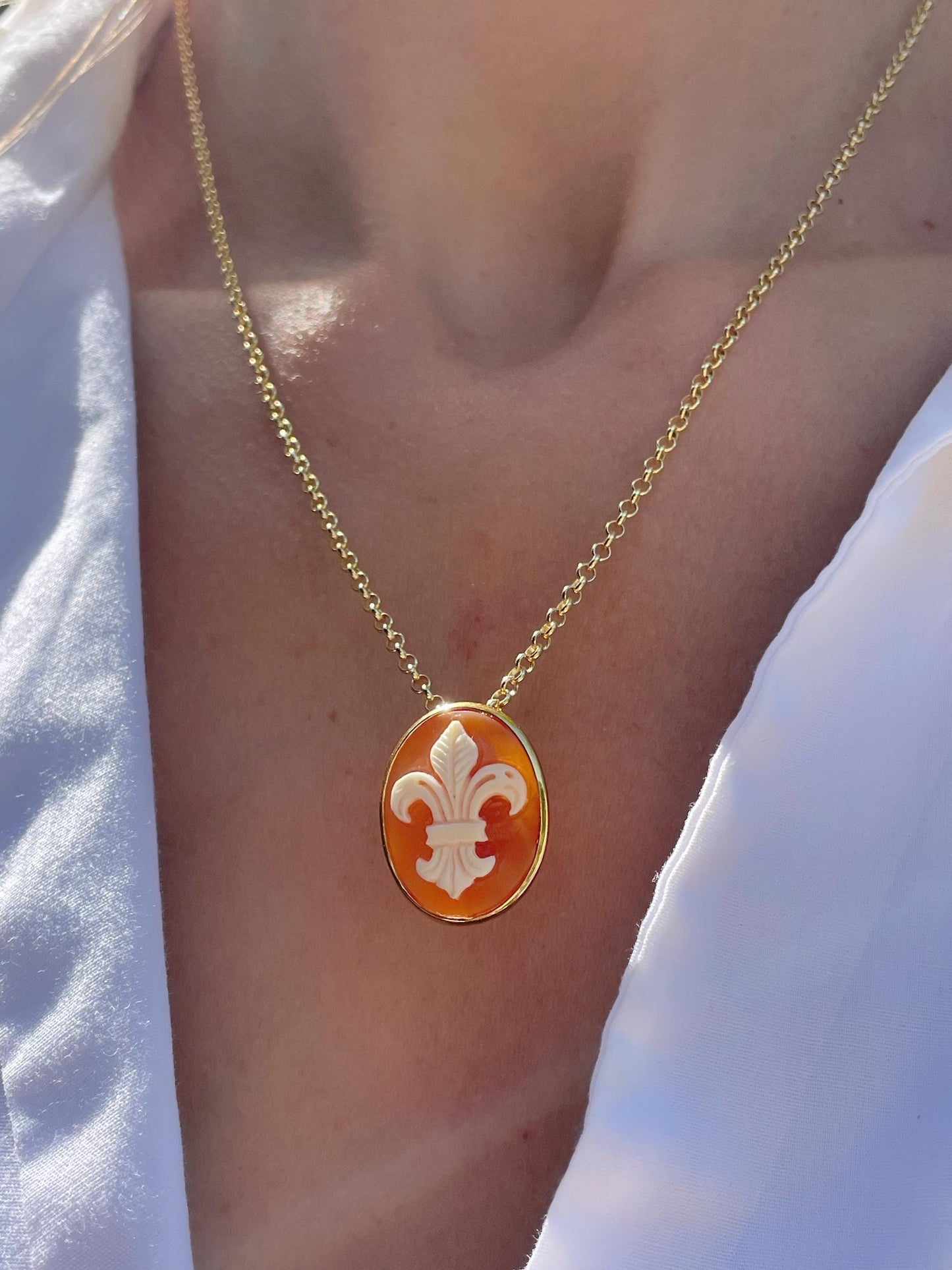 Fleur de Lis cameo necklace, jewelry gift, bridal necklace, vintage necklace, unique jewelry gift set, GIGLIO, made in Italy, custom jewelry