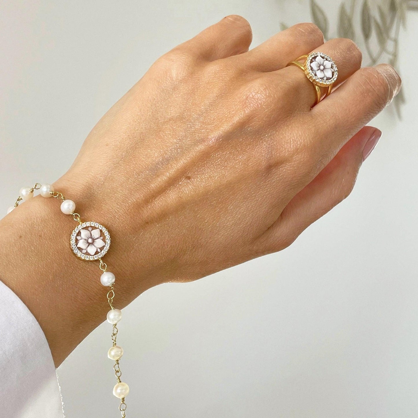 Cameo pearl bracelet, birth month flower, anniversary, minimalist pearl bracelet, personalised jewelry, jewelry gift set, bridal jewelry,