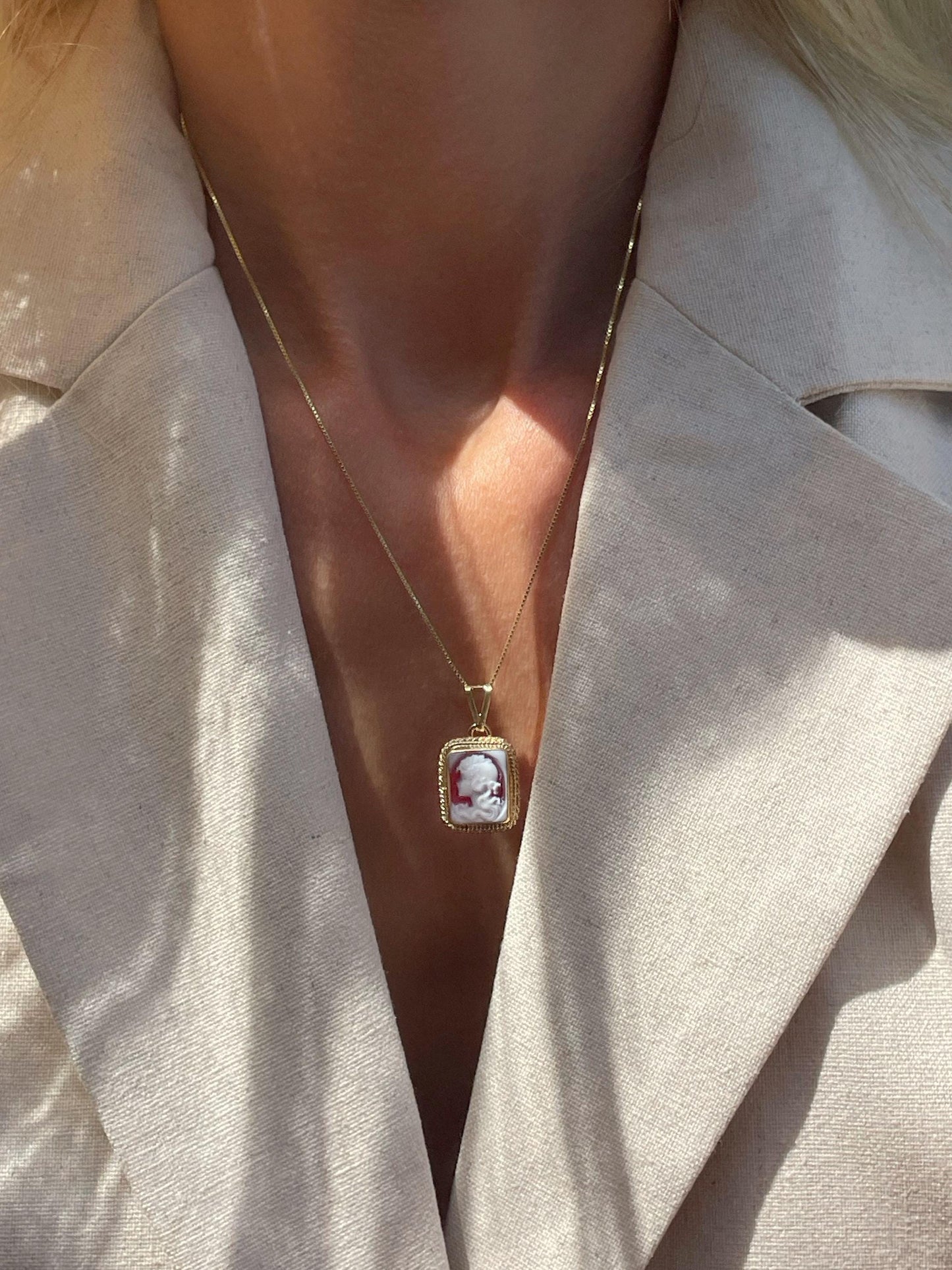 Square classic cameo necklace