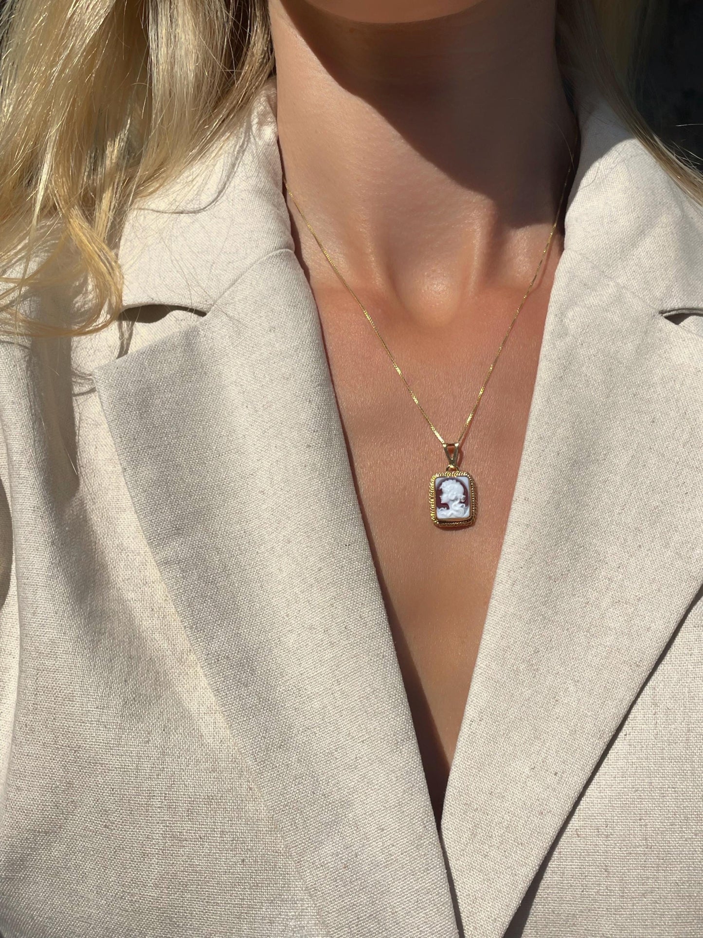 Square classic cameo necklace