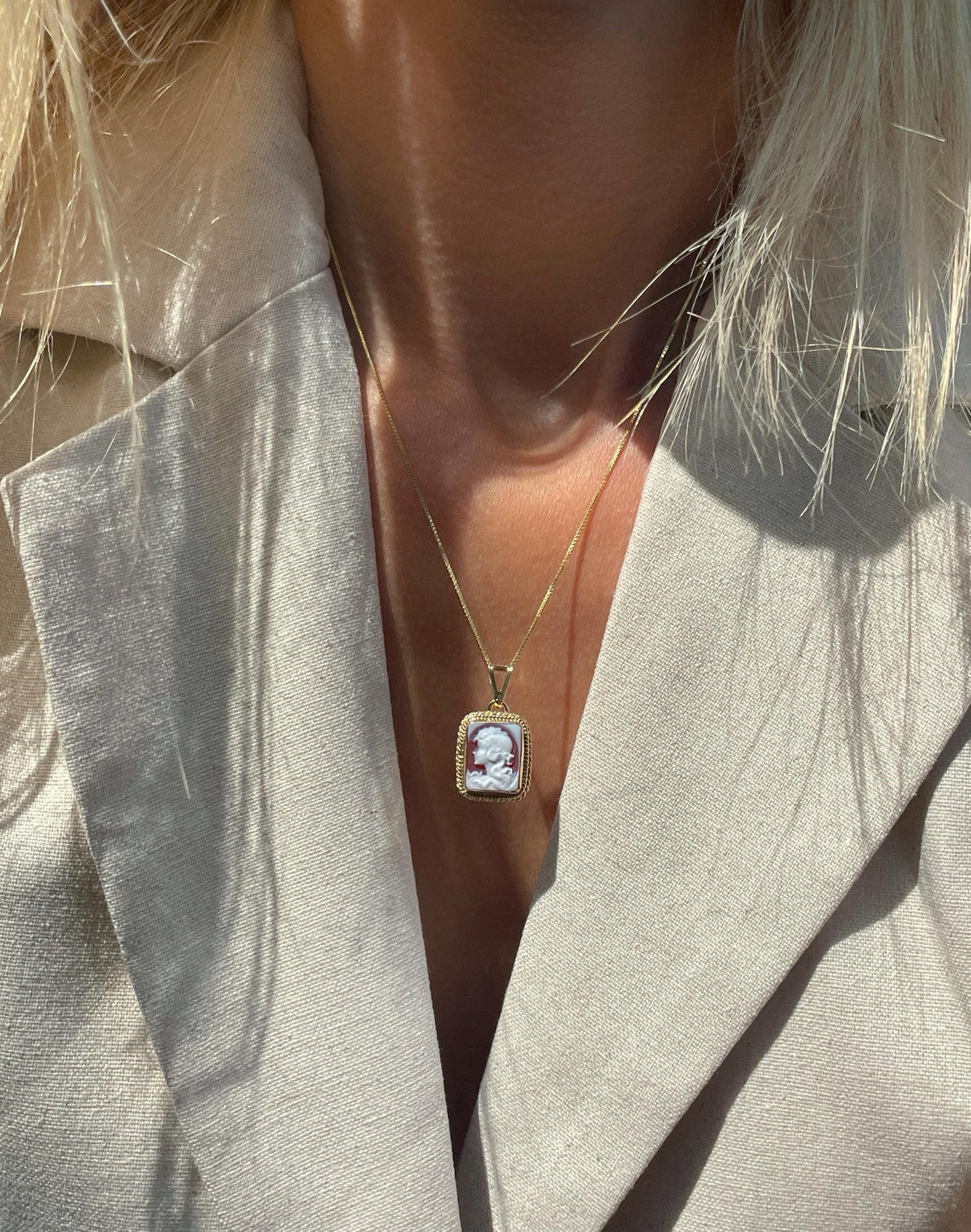 Square classic cameo necklace