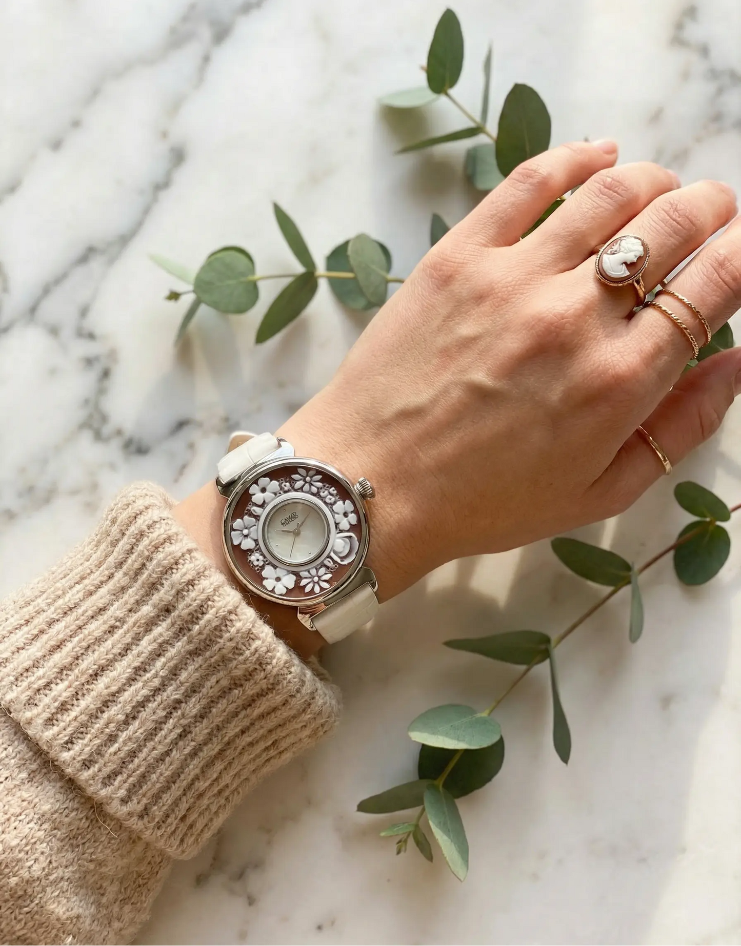 Floral Cameo Watch - Vanilla Silk