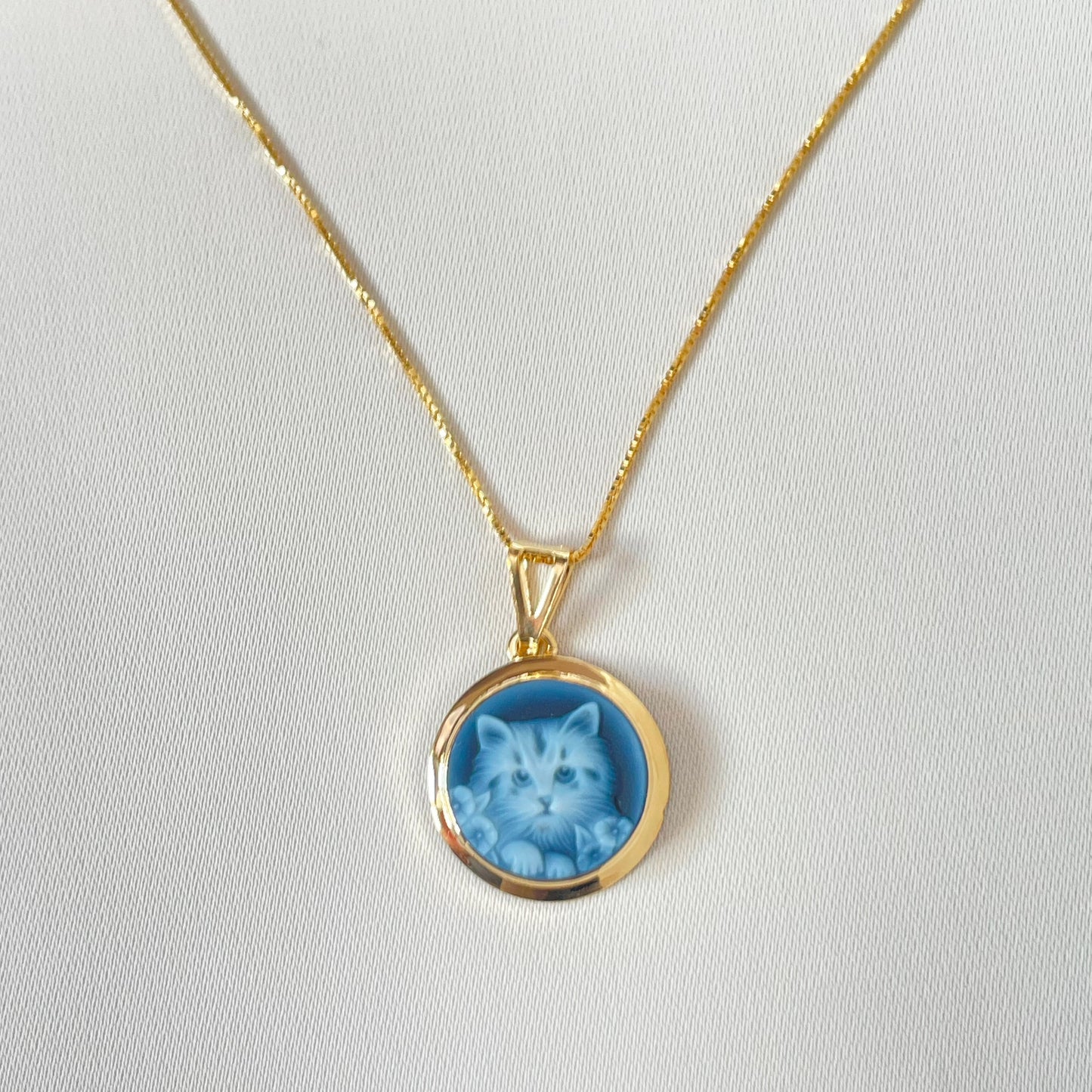 CAT CAMEO NECKLACE - GOLD