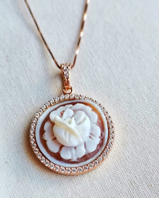 ROSE-GOLD CAMEO NECKLACE