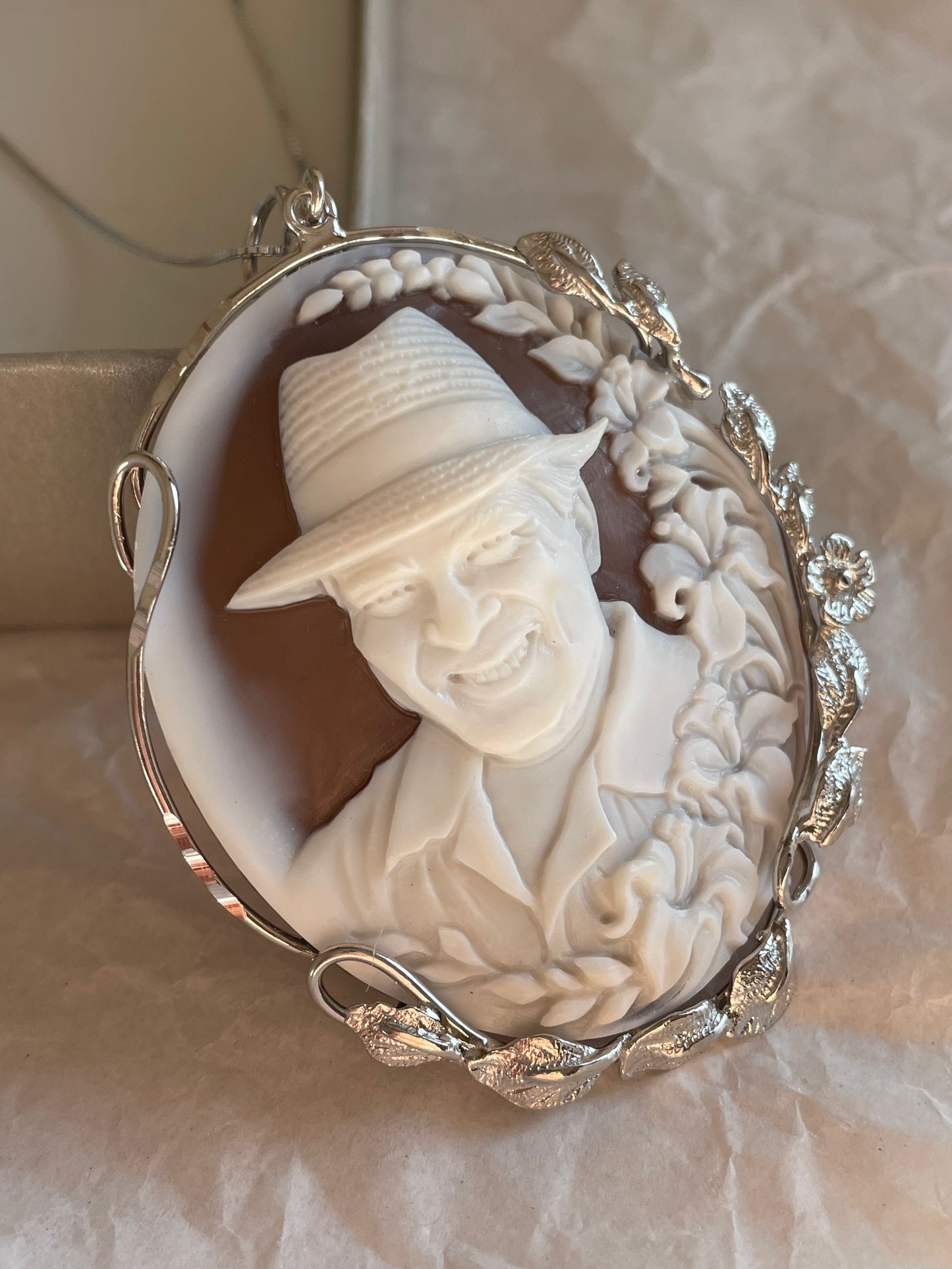 PERSONALISE YOUR CAMEO - COUPLES