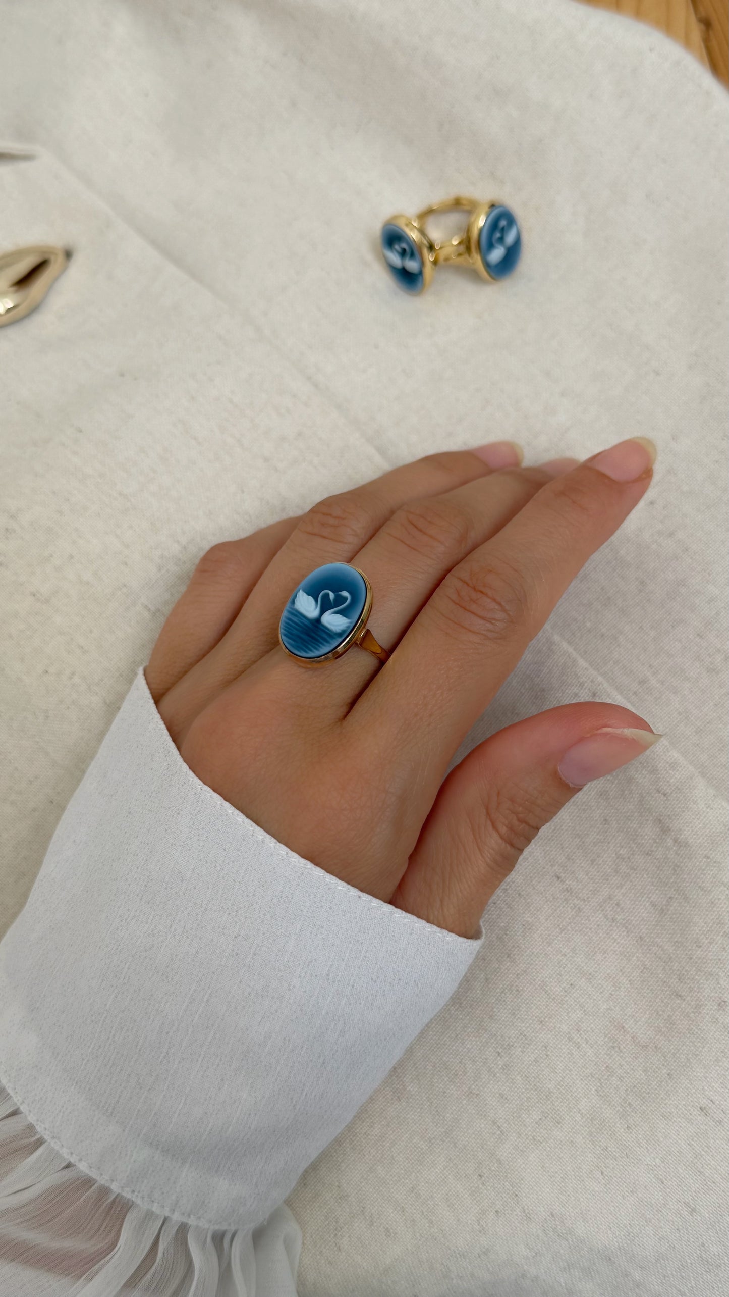 Blue Cameo Swan Ring