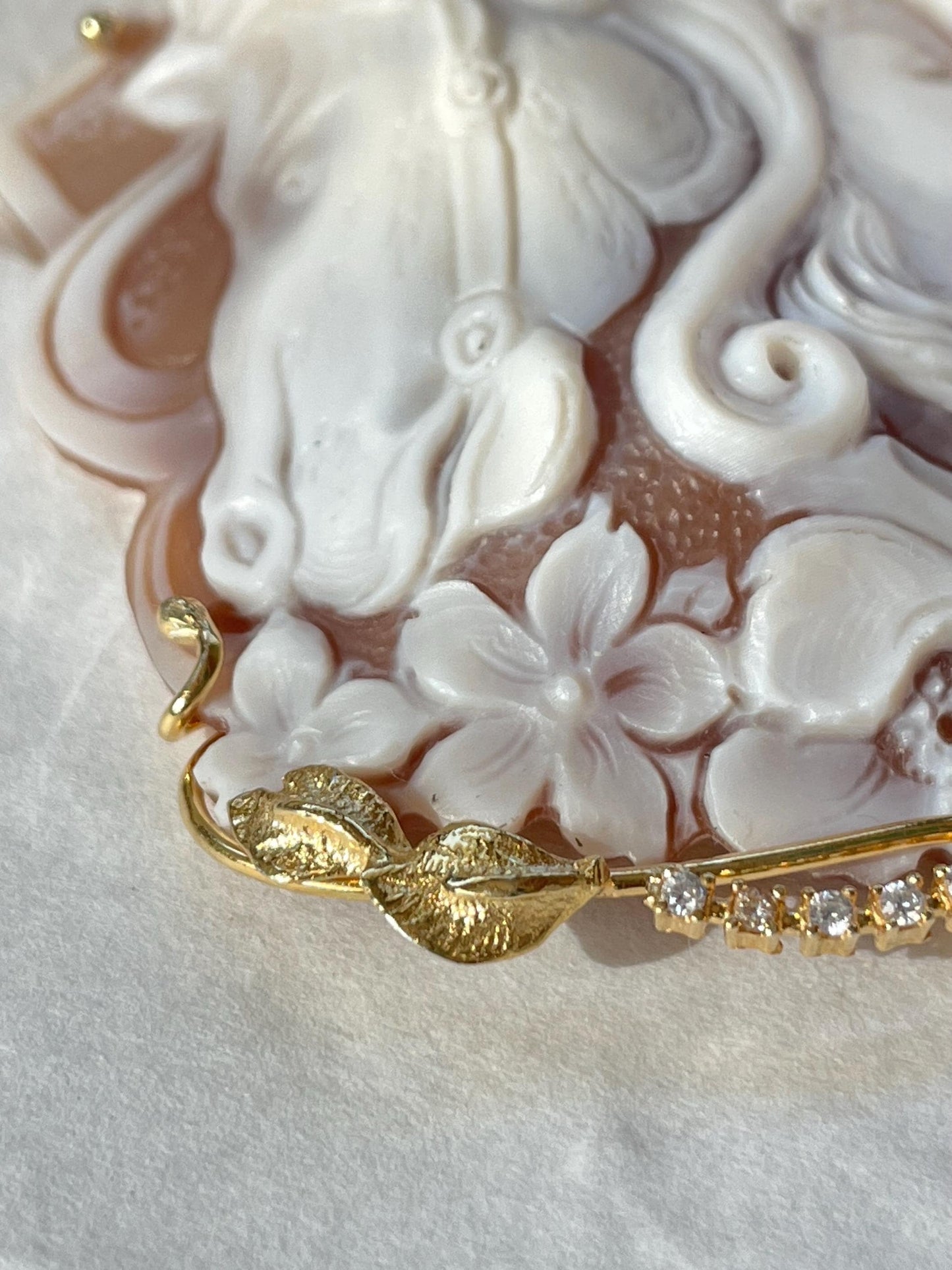 Horse Cameo Medallion