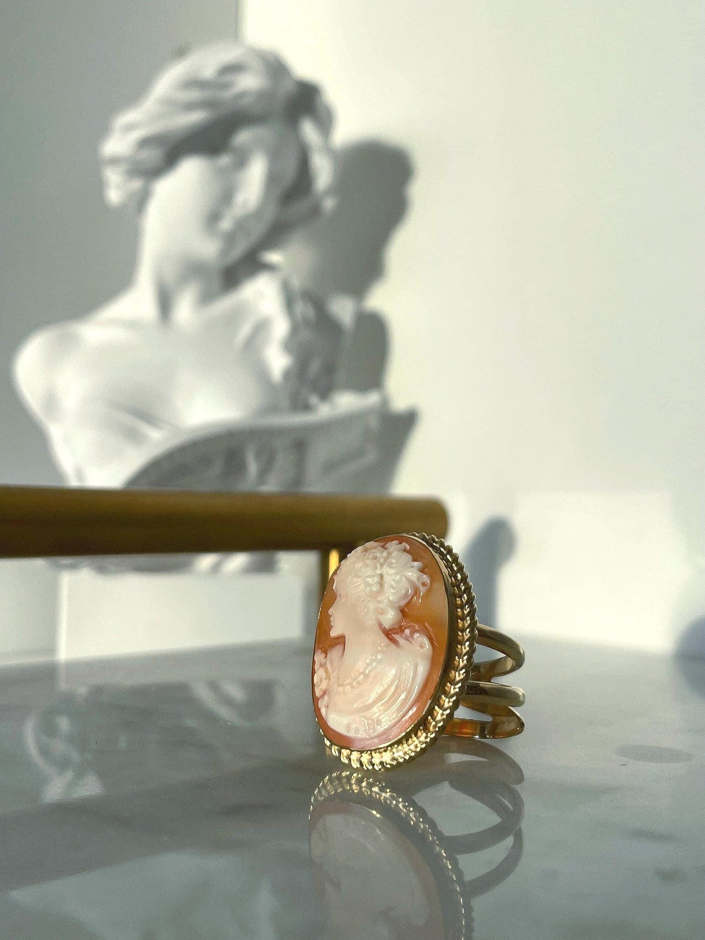 18k Gold Cameo Ring