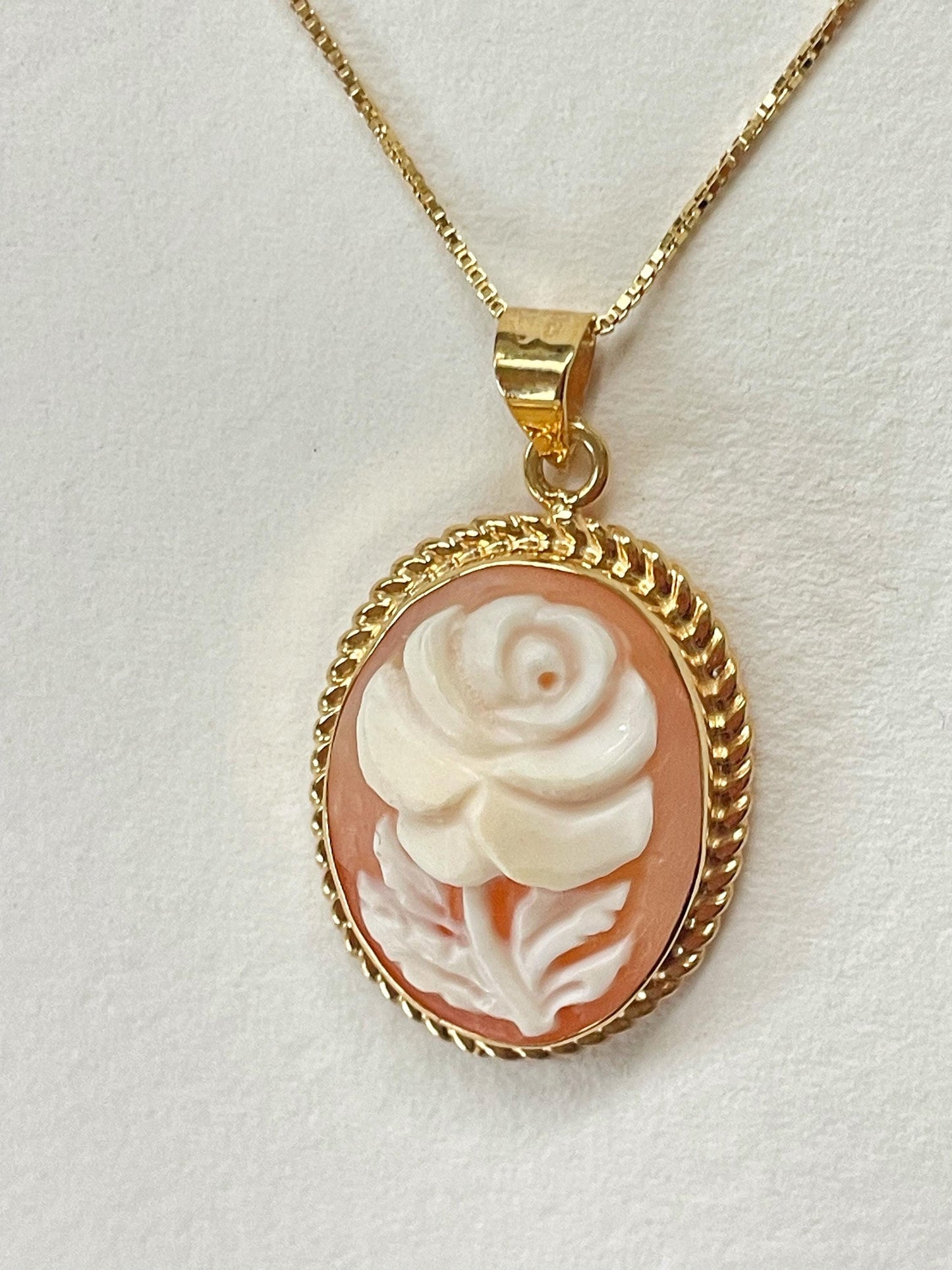 Cameo Rose Pendant