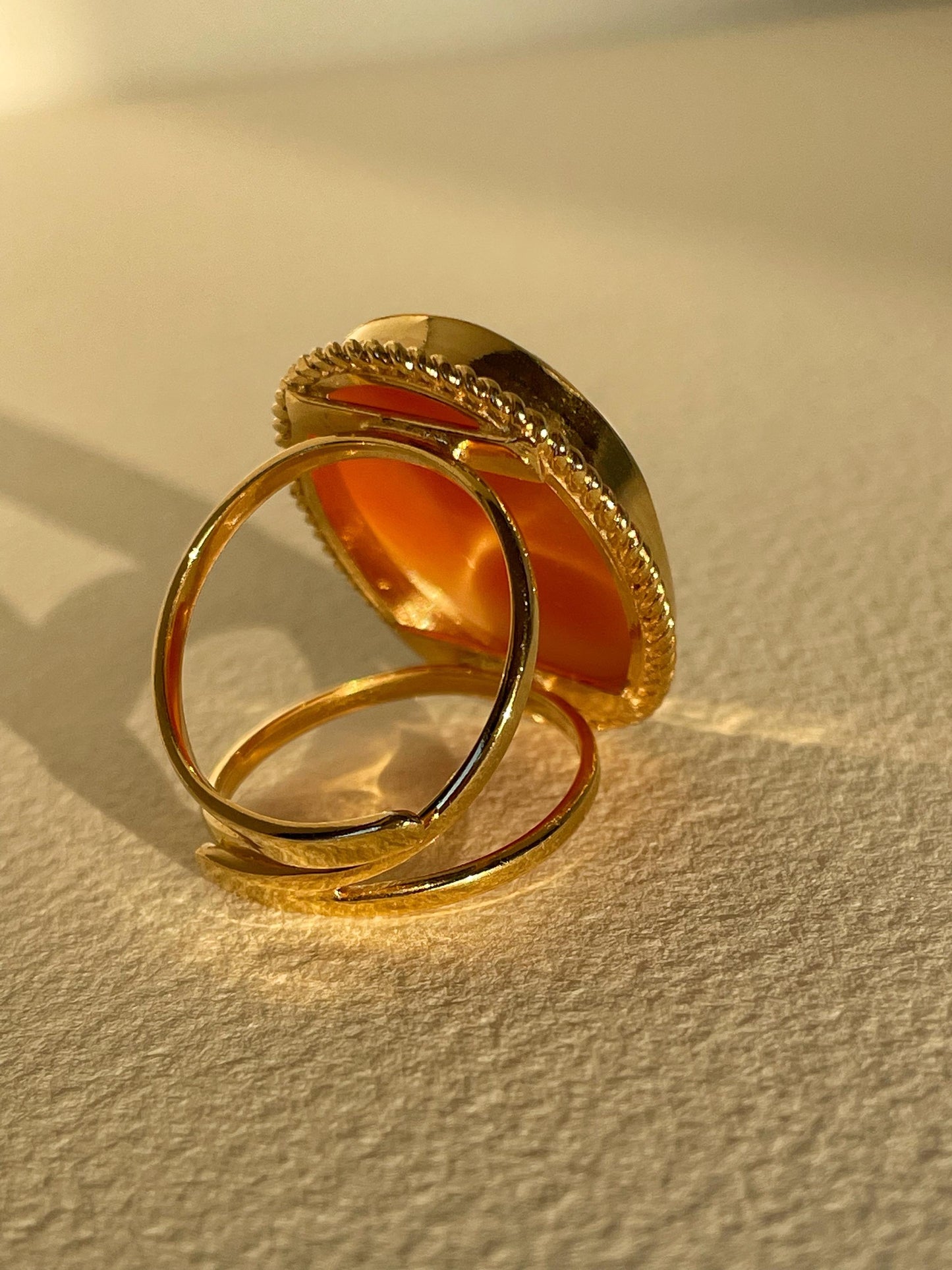 18k Gold Cameo Ring