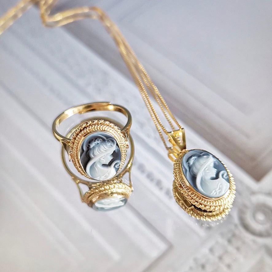 Blue cameo ring, 18K gold plated, silver sterling 925, made in Italy, waterproof ring, victorian style, gold cameo ring, vintage cameo ring