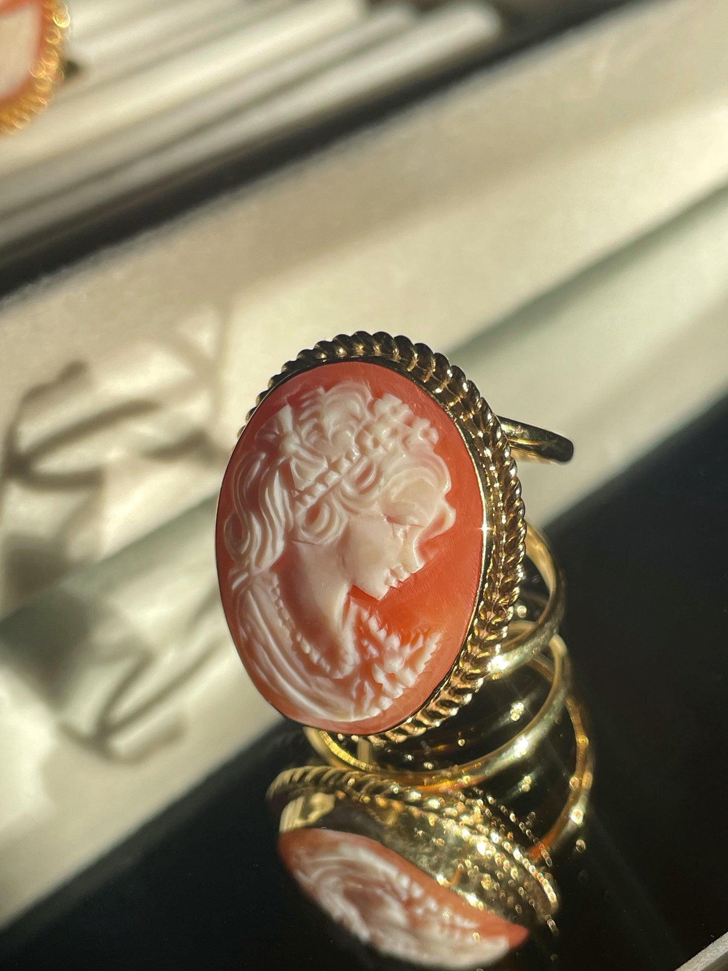 18k Gold Cameo Ring