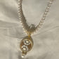 Flower pendant pearl necklace