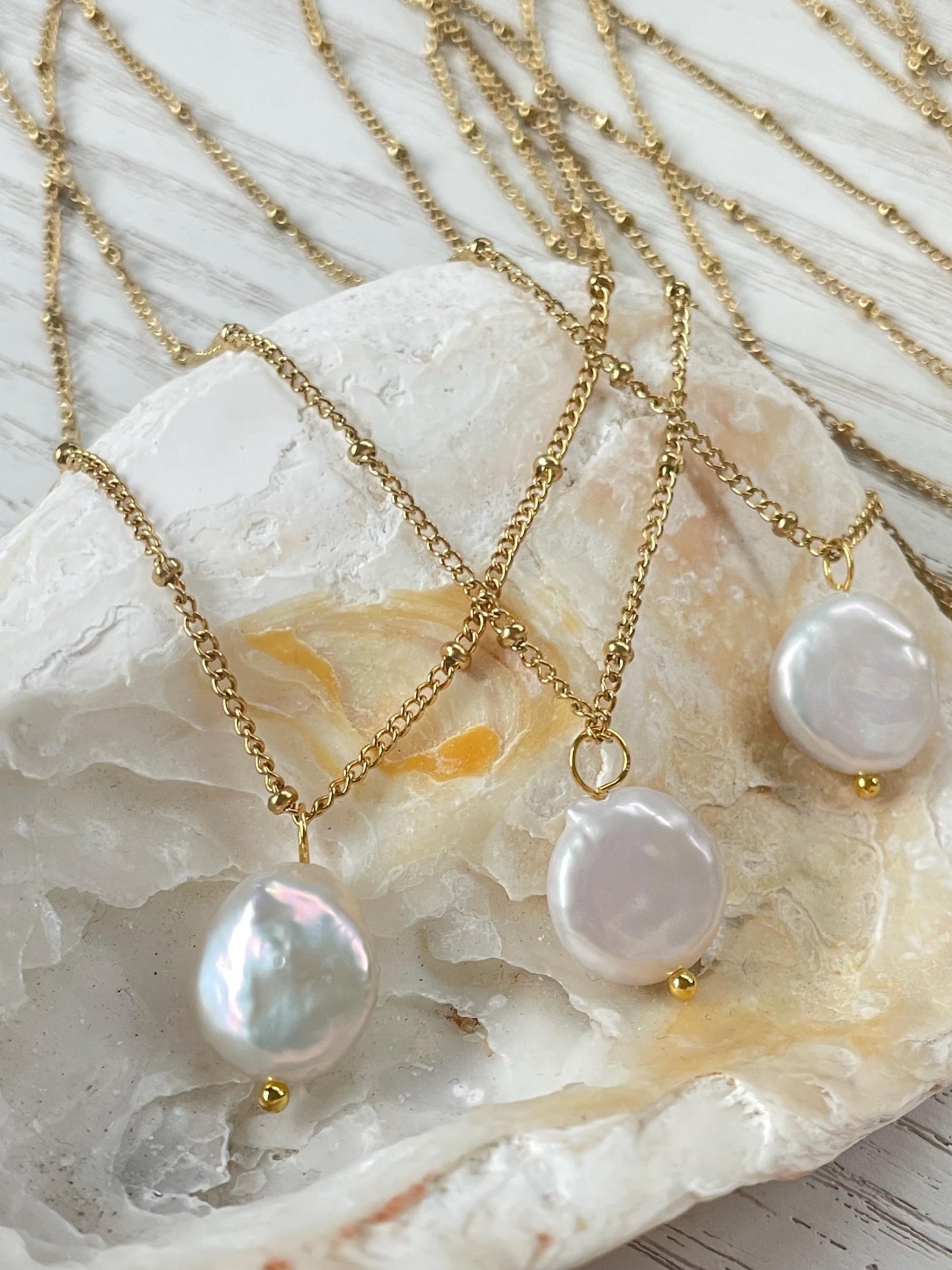 CUSTOM NAME NECKLACE & PEARL