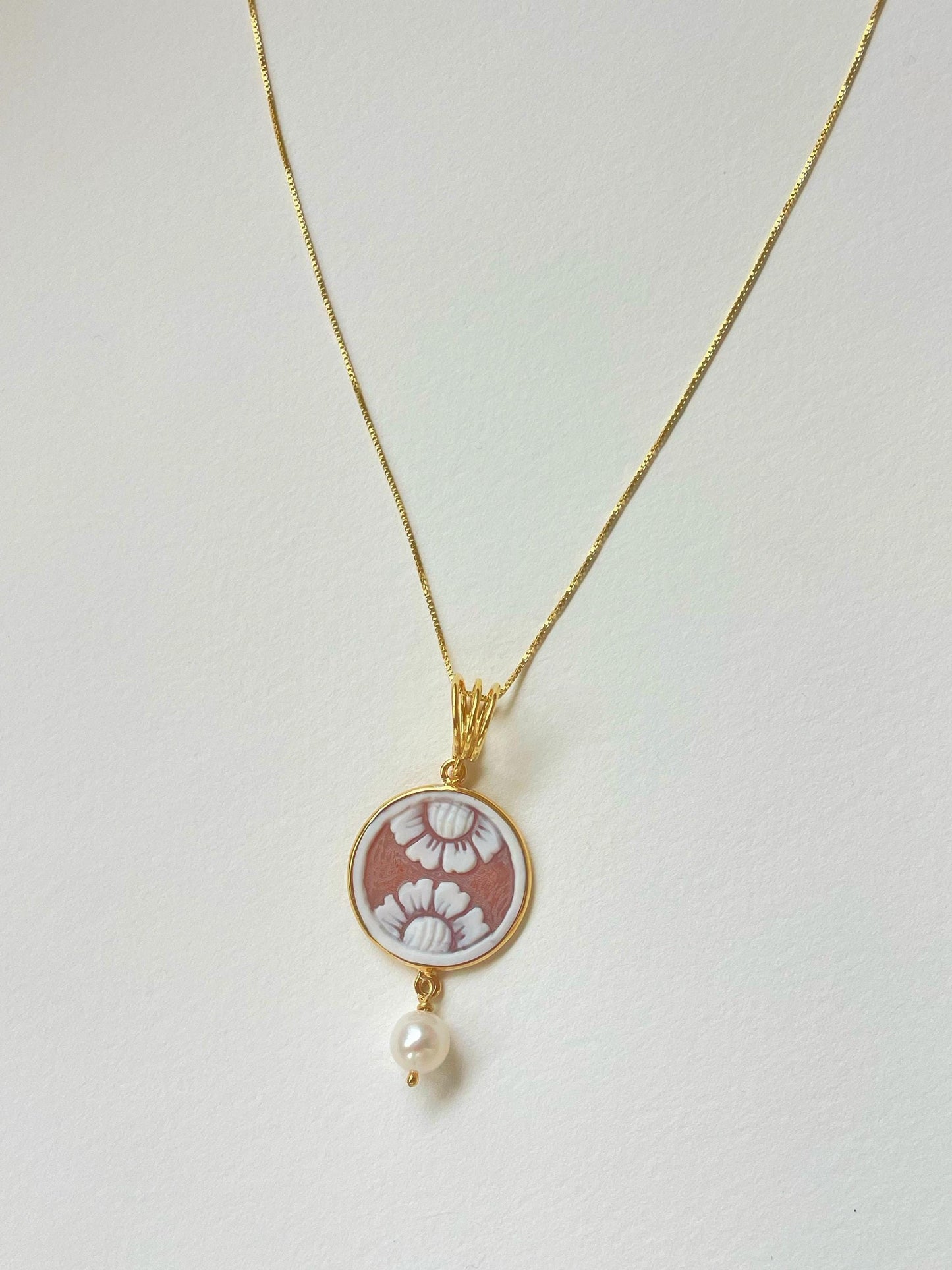 Dainty Floral Pendant