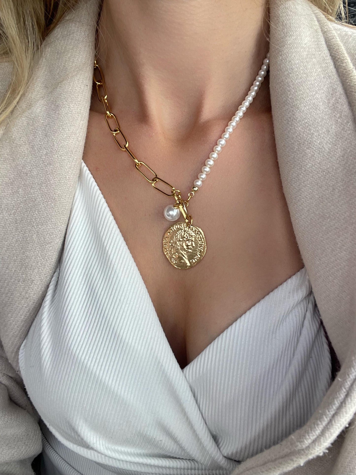 Aurelius Necklace - Pearl & Link Chain