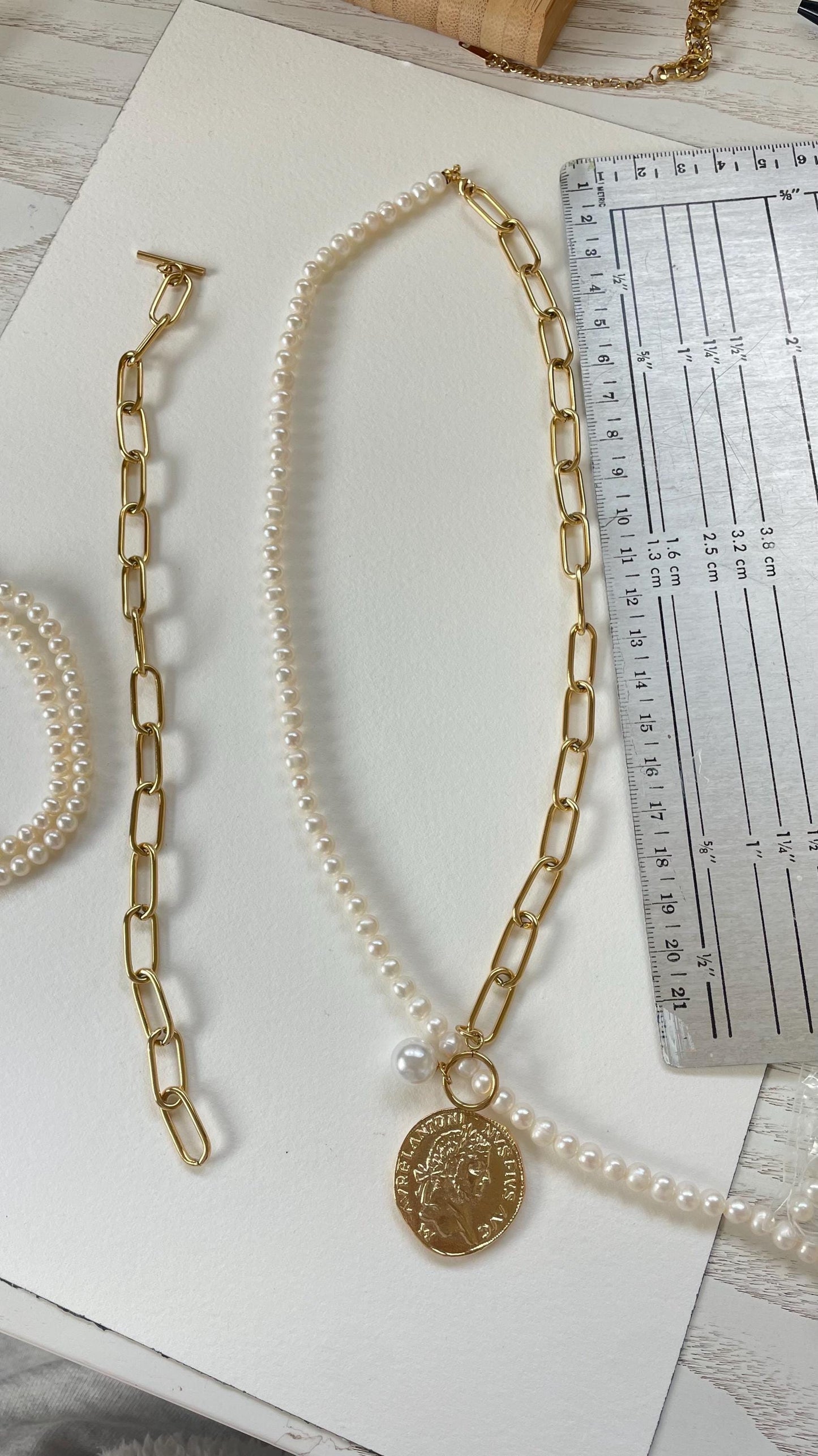 Aurelius Necklace - Pearl & Link Chain