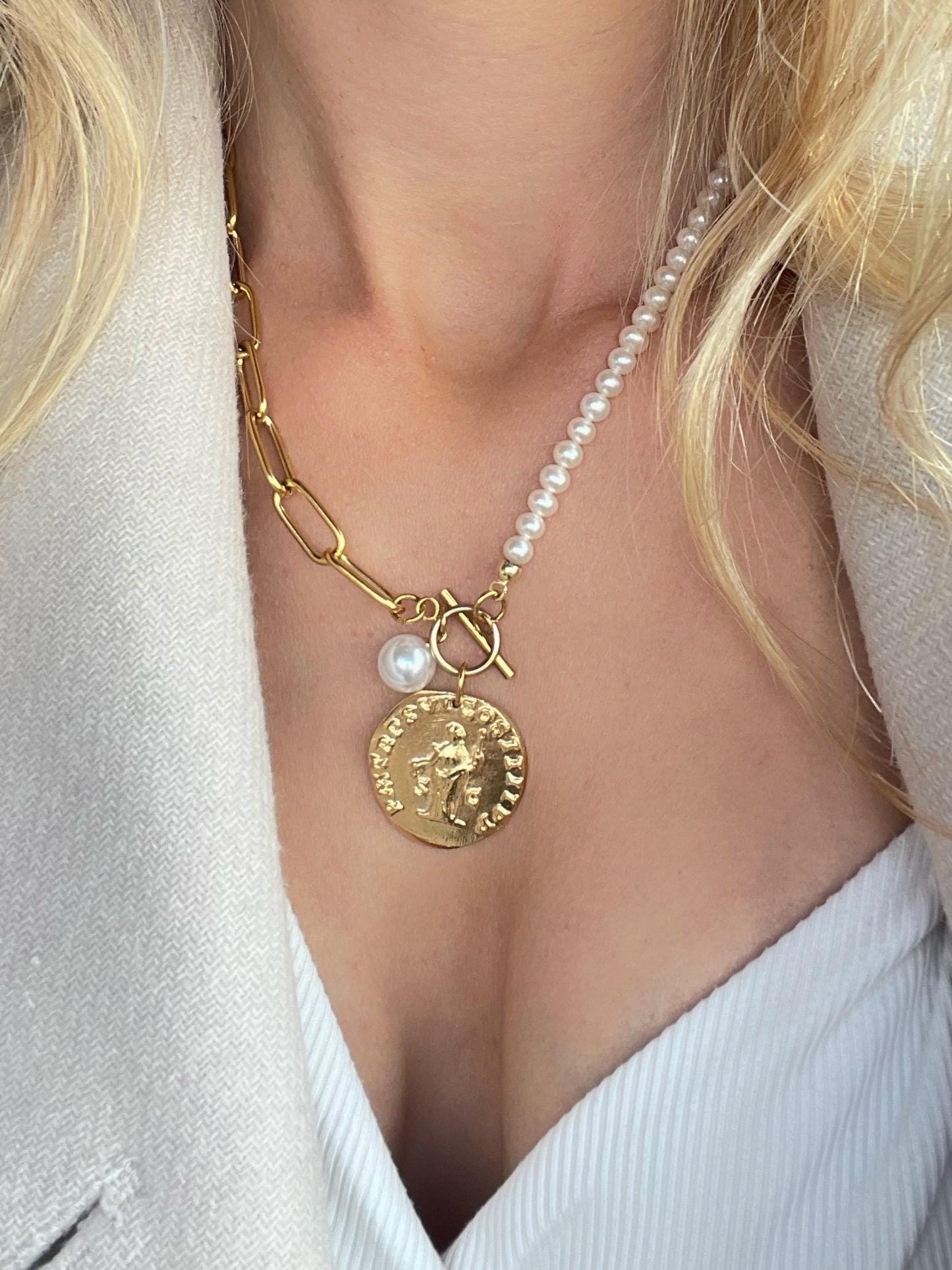 Aurelius Necklace - Pearl & Link Chain