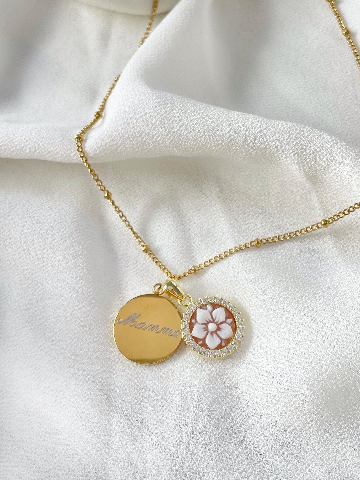 CUSTOM NAME NECKLACE & PEARL