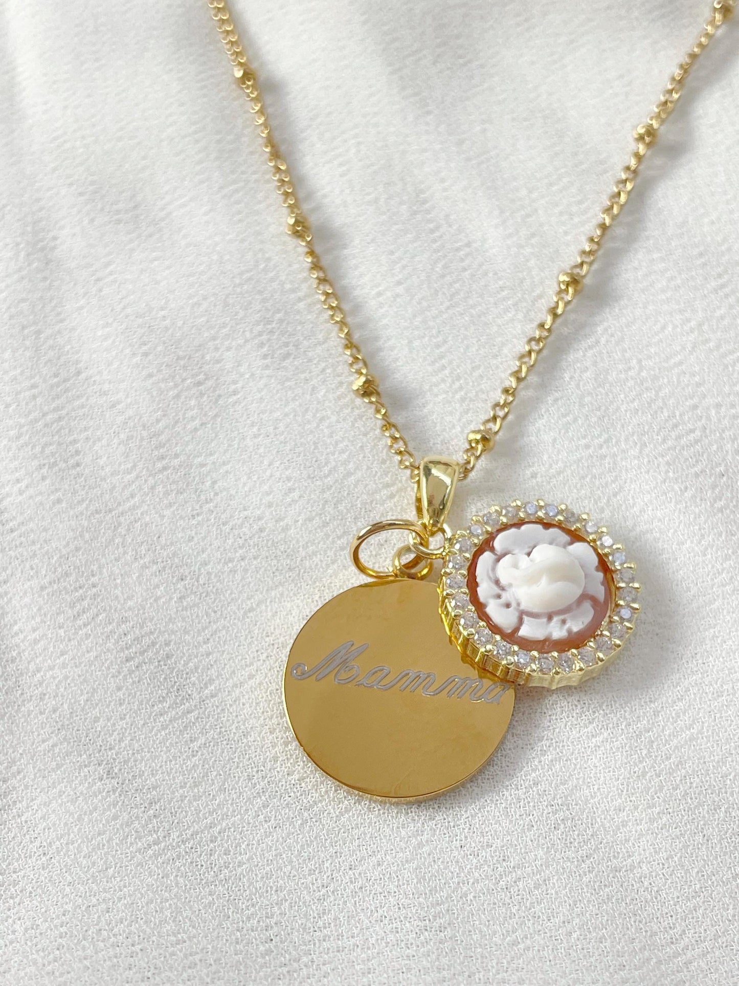 CUSTOM NAME NECKLACE & PEARL