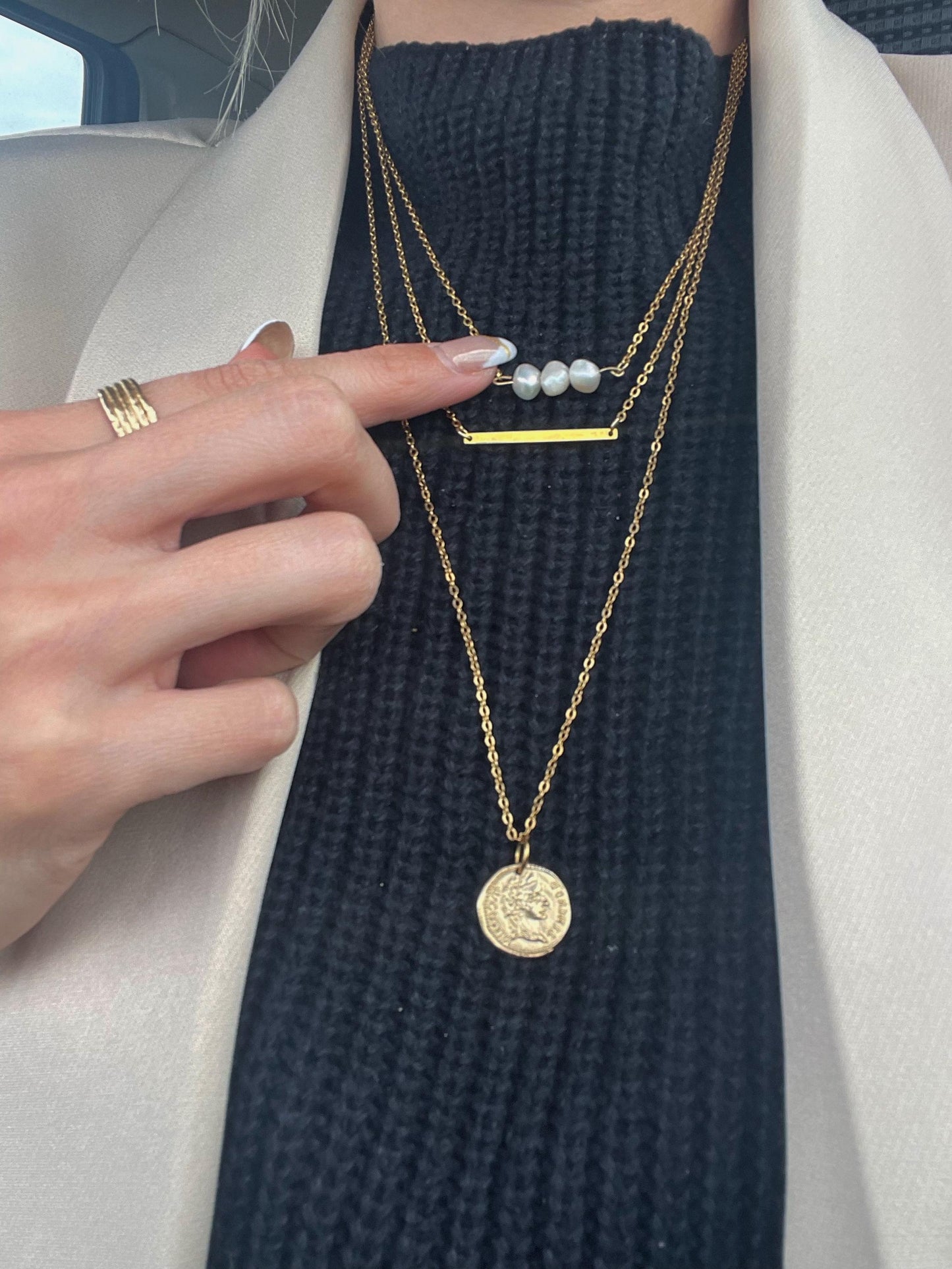 Dainty layered necklace set