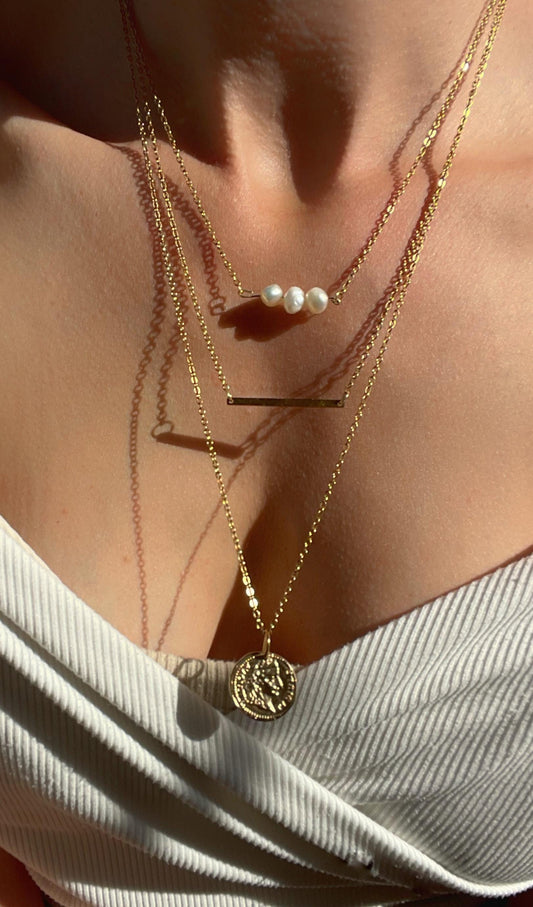 Dainty layered necklace set