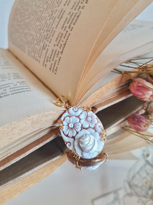 Unique custom handmade gift, made in Italy, daughter gift, cameo necklace, personalized gift for her,  18k gold necklace, wedding gift