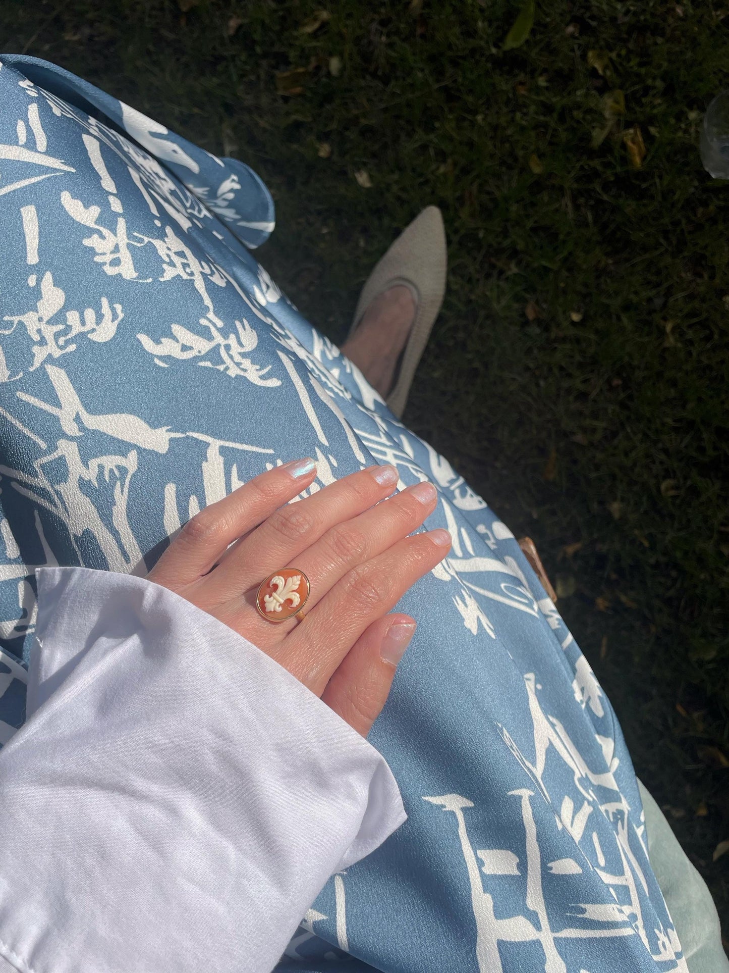 Fleur de Lis Cameo Ring -16mm-