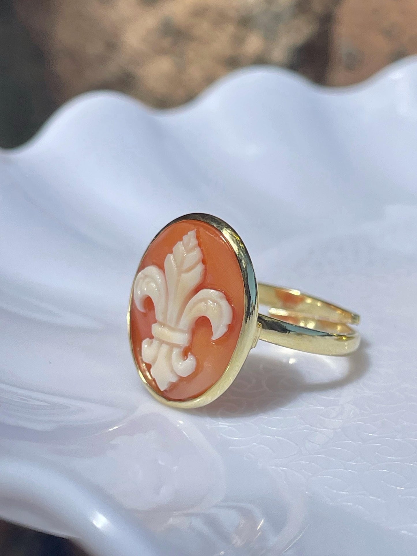 Fleur de Lis Cameo Ring -16mm-